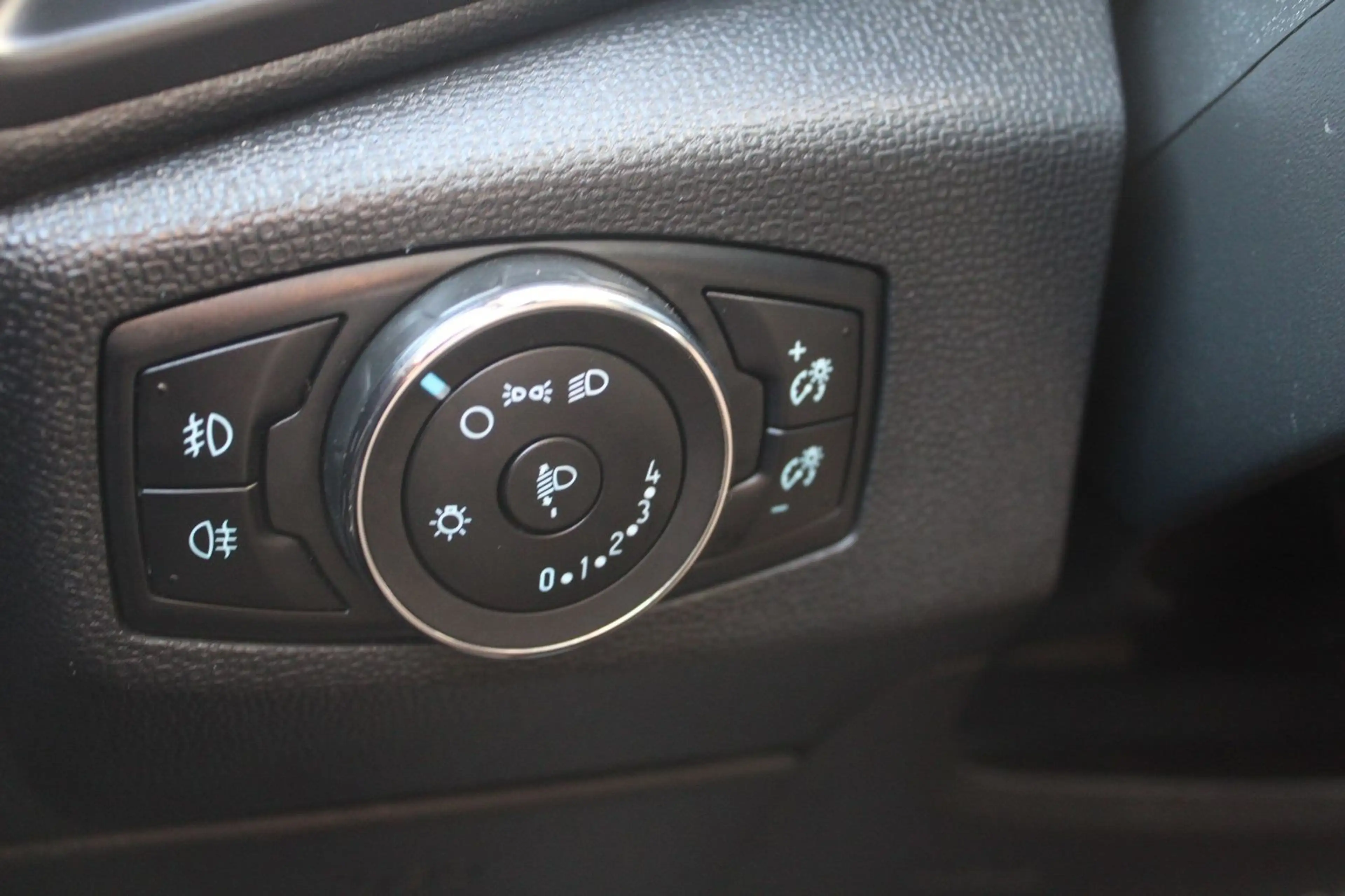 Ford EcoSport Cool & Connect - Winter-Paket — photo 15