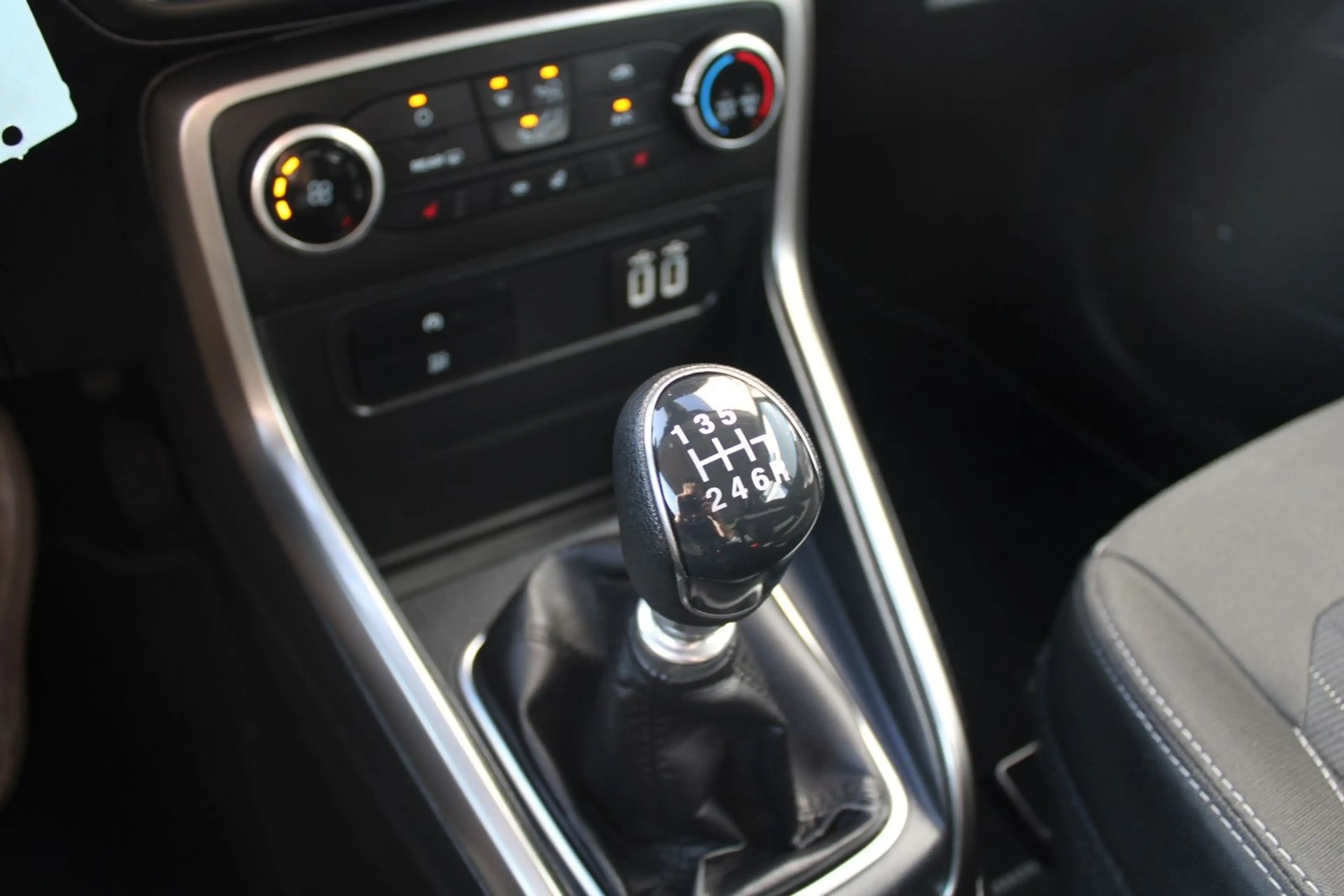 Ford EcoSport Cool & Connect - Winter-Paket — photo 13