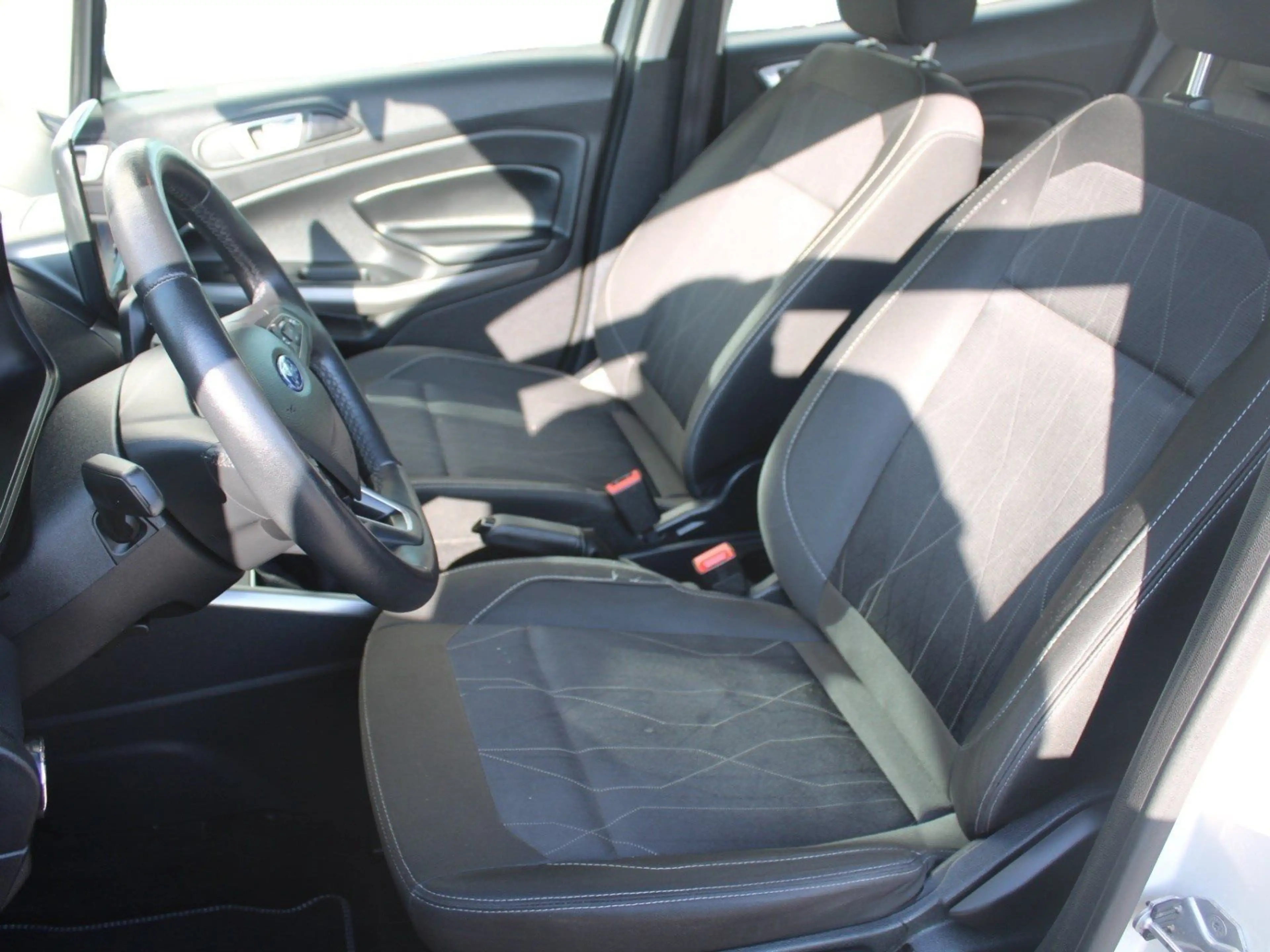 Ford EcoSport Cool & Connect - Winter-Paket — photo 17