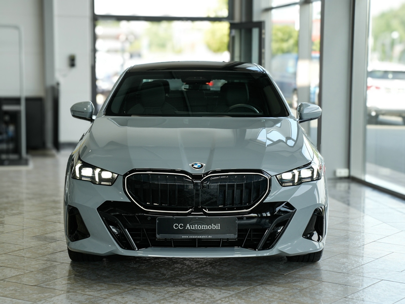 BMW 540 540d xDrive M SPORT PRO Belüftung 21LM B&W 360K — photo 6