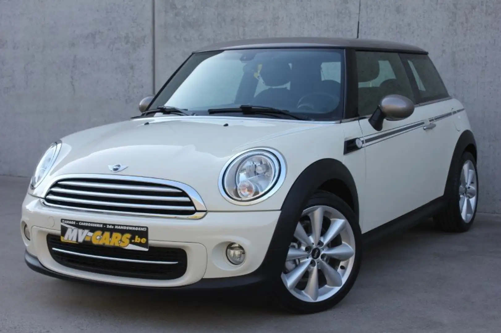 MINI Cooper Mini Cooper Hyde Park Beige - 2
