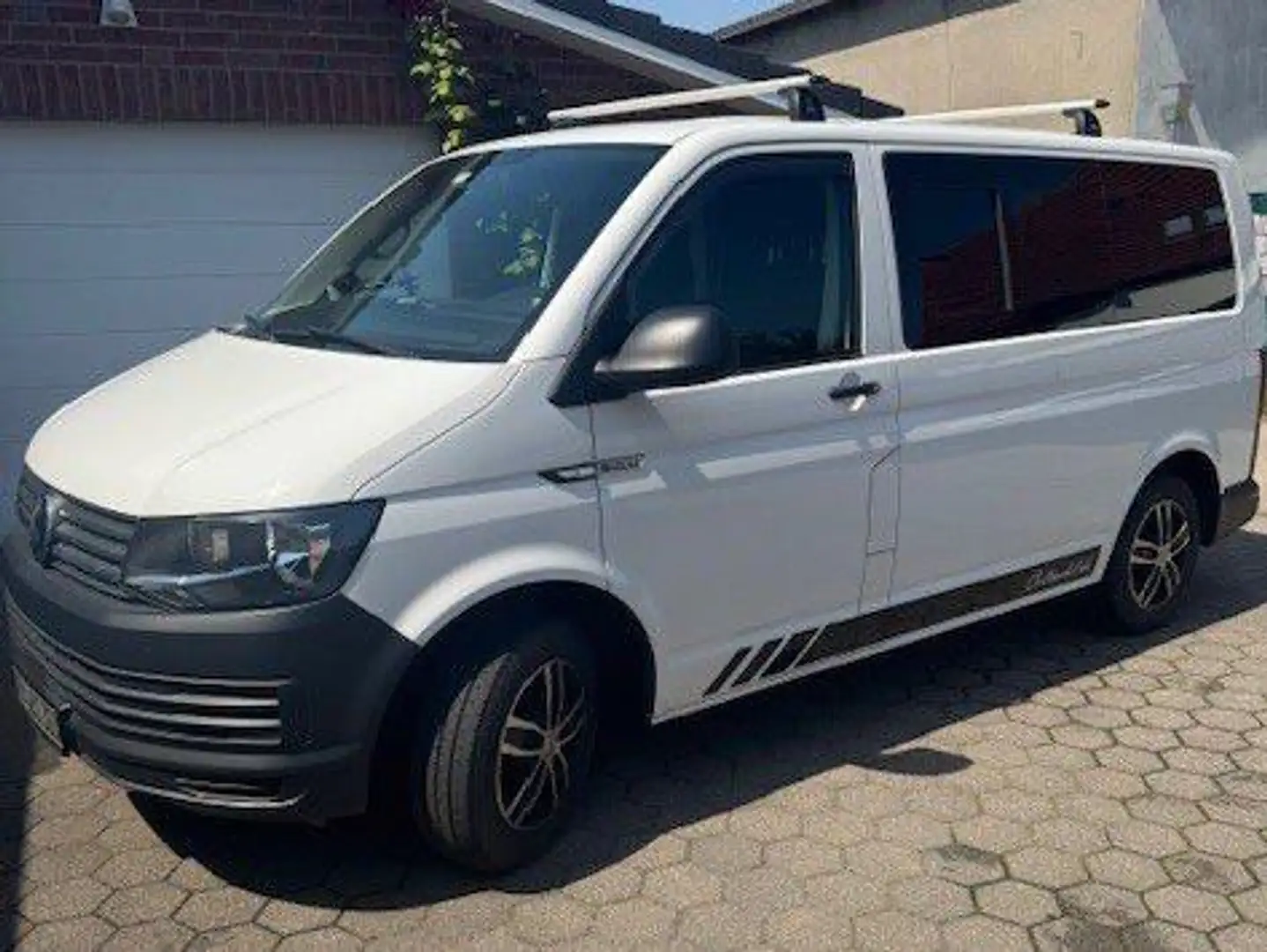 Volkswagen T6 California Transporter T6 Camper Ausbau wertige Tischlerarb. Weiß - 2