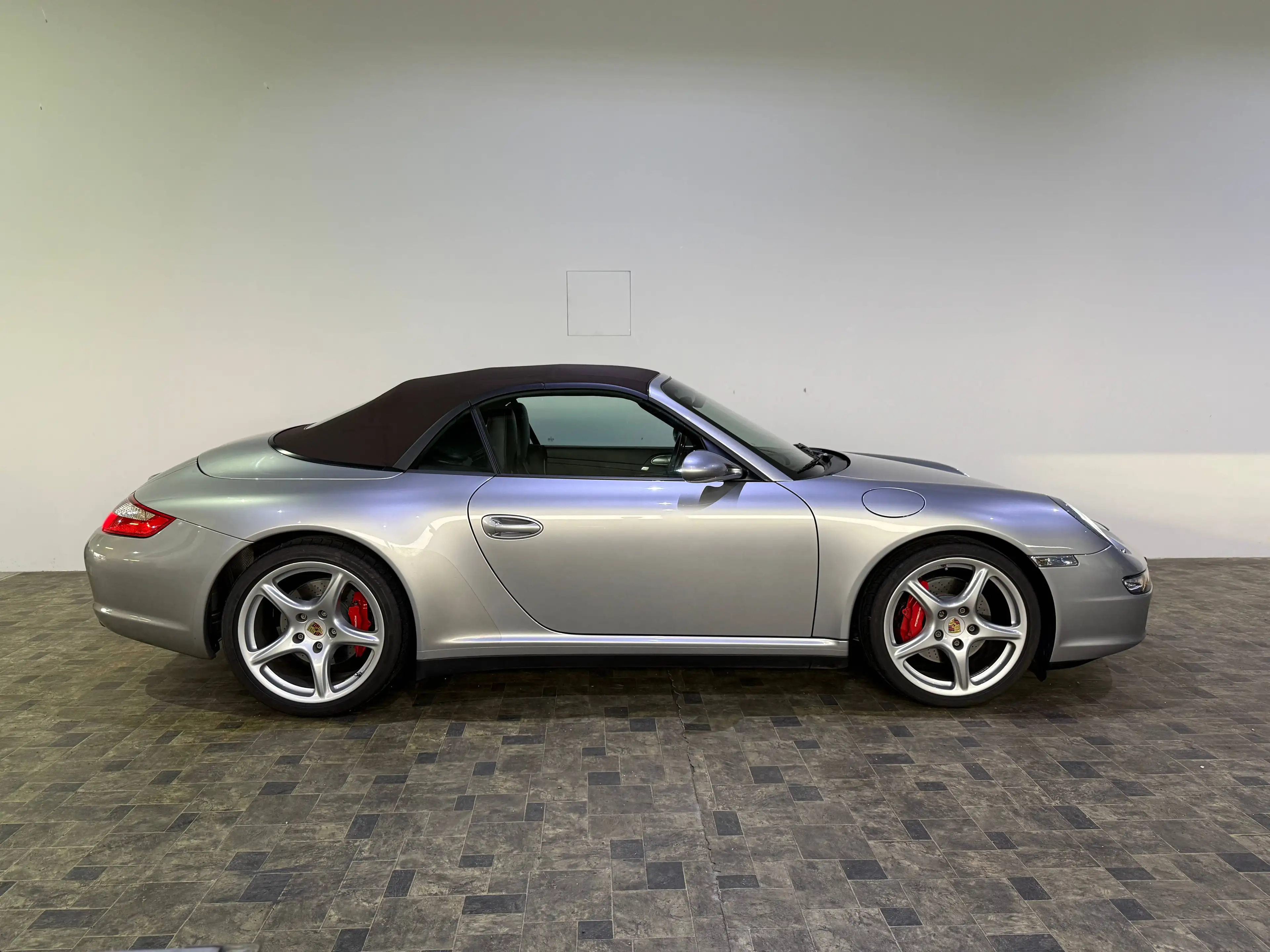 Porsche 997 Carrera 4 S Cabrio, Deutsche Auslieferung, Bose
