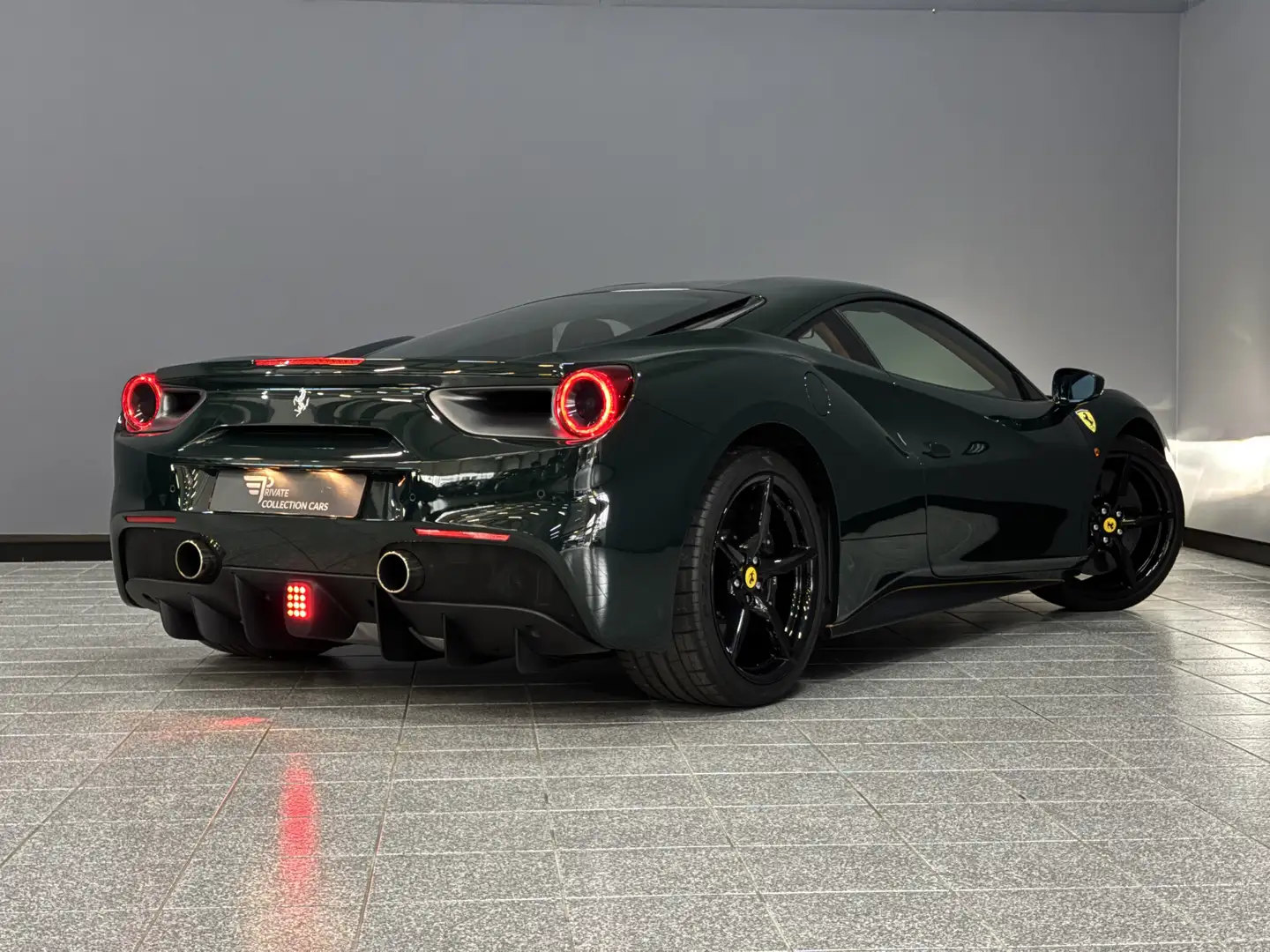 Ferrari 488 3.9 GTB HELE | Lift | JBL | Keramik Vert - 2