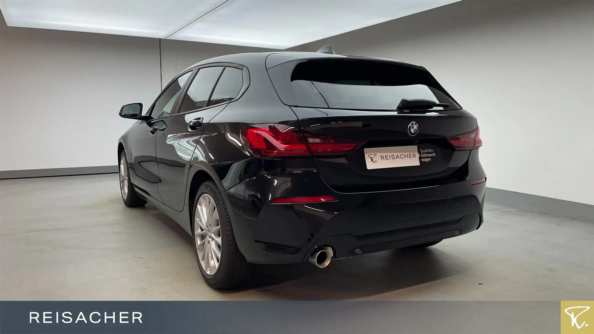 BMW 118 iA Advantage LCProf AHK el.Sitz+Me adLED ACC Schwarz - 2