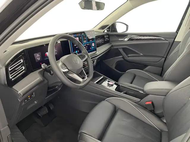 Volkswagen Tiguan view 8
