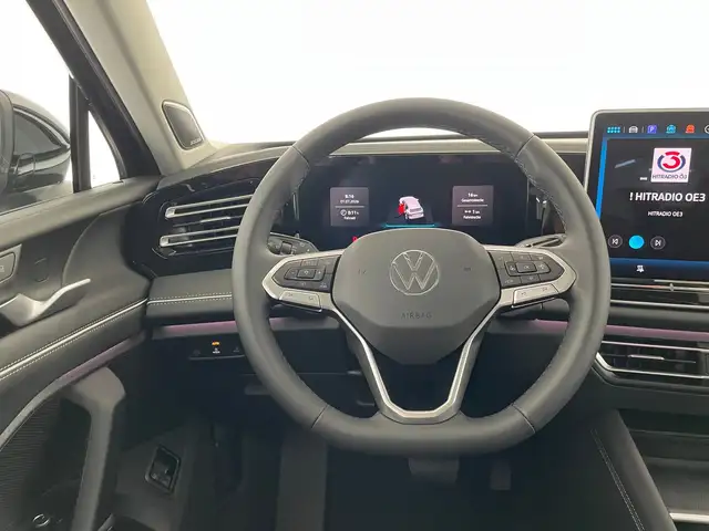 Volkswagen Tiguan view 12