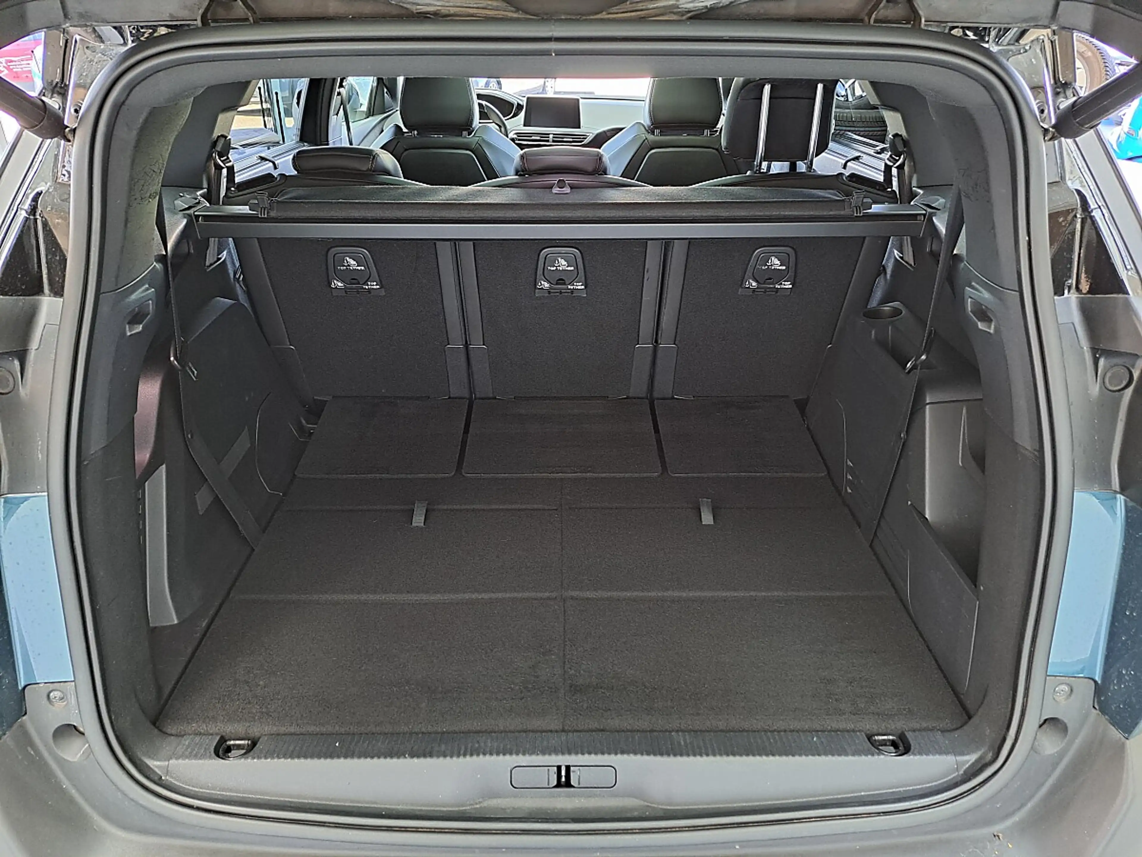 Peugeot 5008 2,0 BlueHDI 150 S&S 6-Gang GT Line — photo 8
