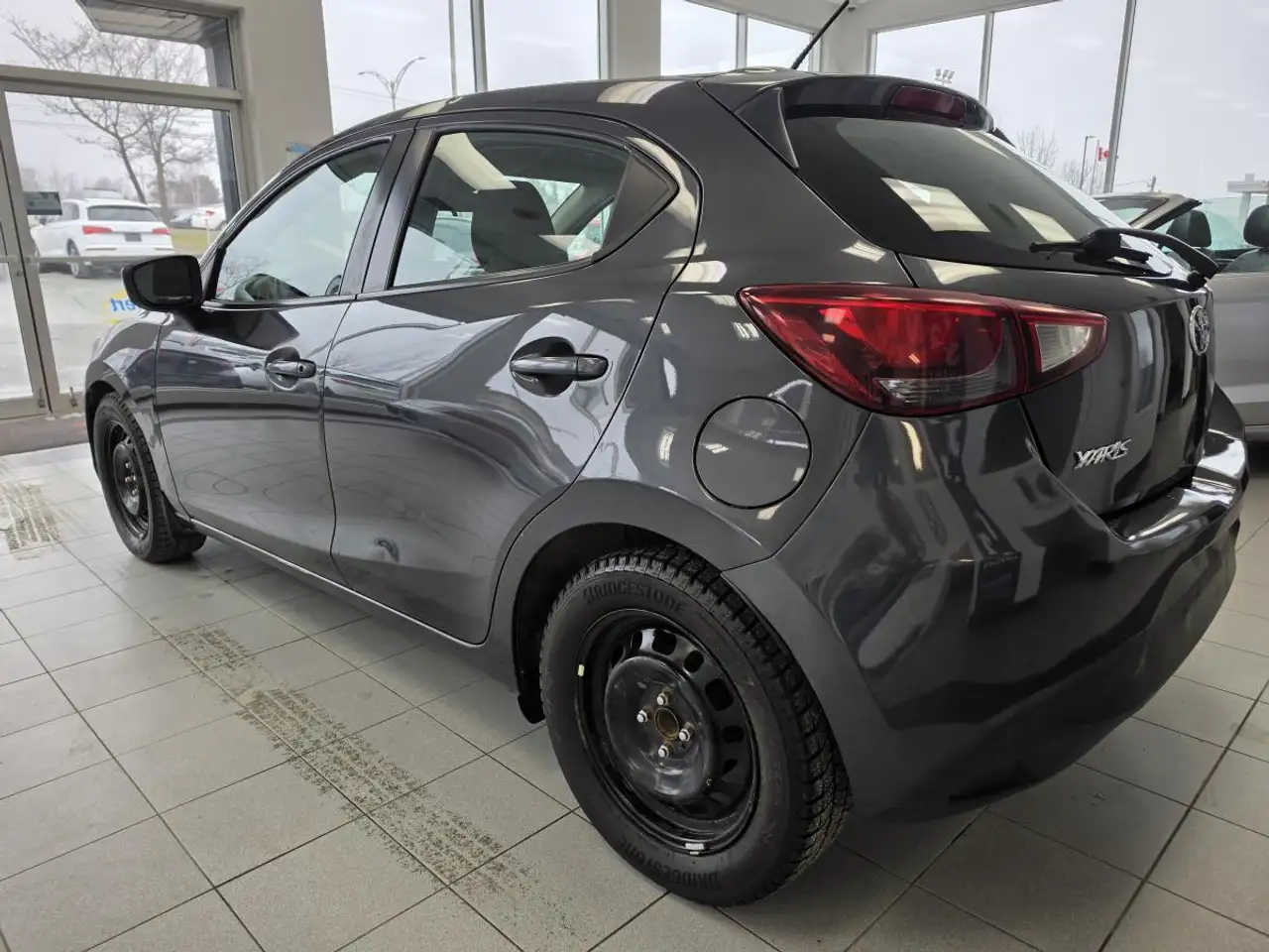 Toyota Yaris снимка Toyota Yaris