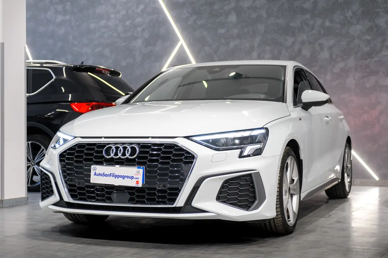 Audi A3 A3 Sportback 35 2.0 tdi S line Edition s-tronic Weiß - 1