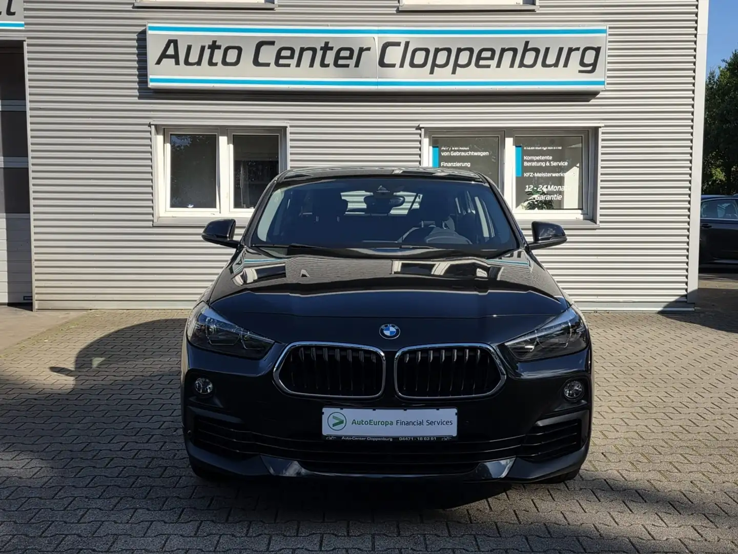 BMW X2 sDrive 20 i Advantage Automatik Schwarz - 2