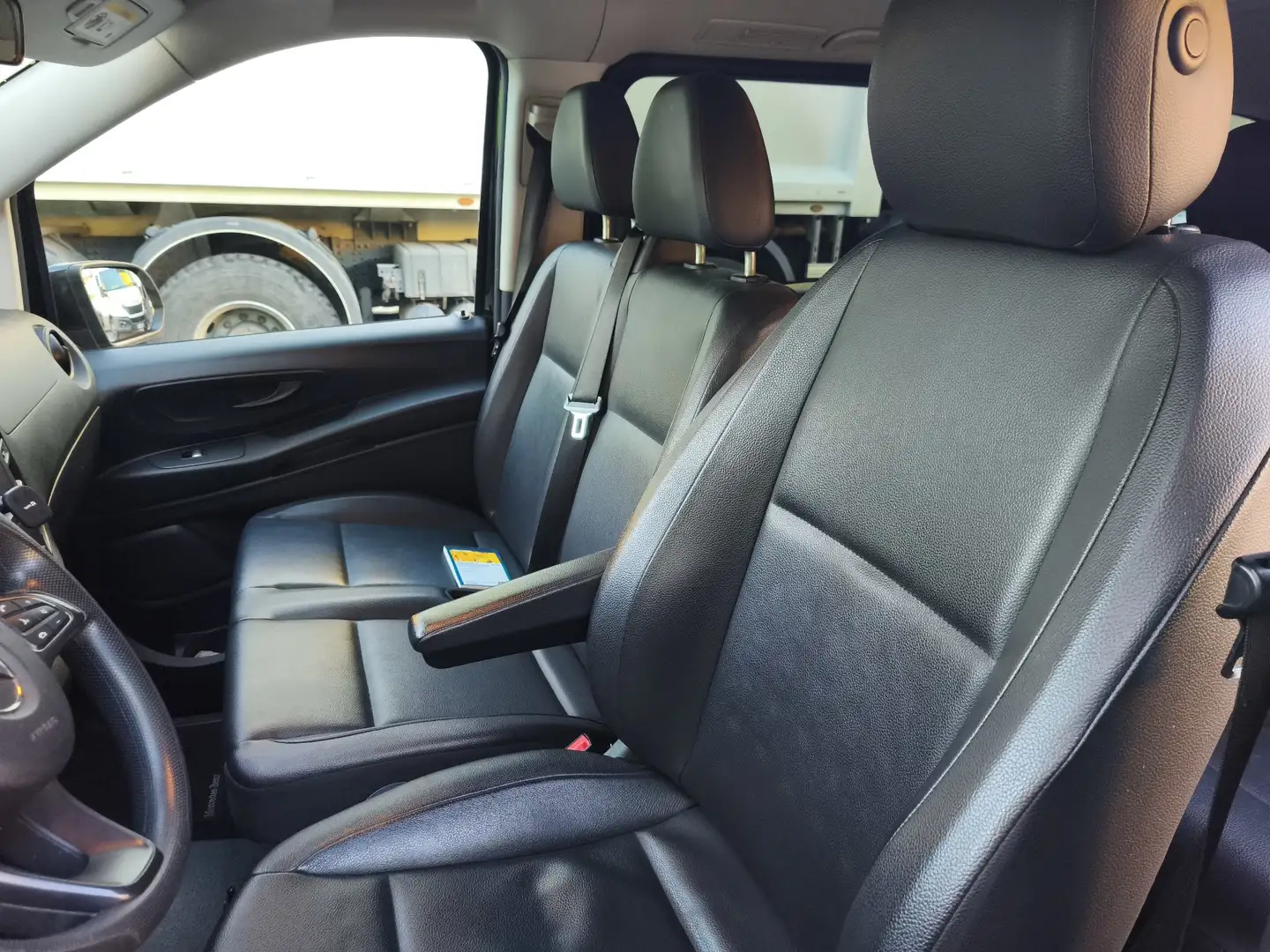 Mercedes-Benz Vito - 2