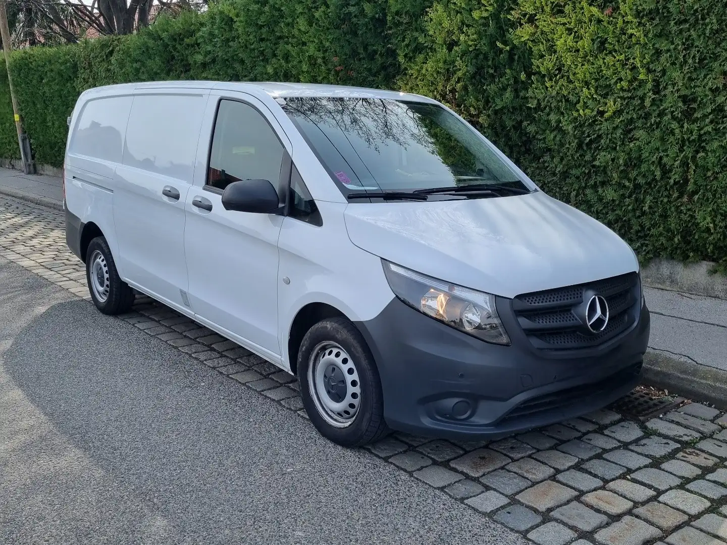 Mercedes-Benz V 200 Vito 111 cdi Blanc - 2