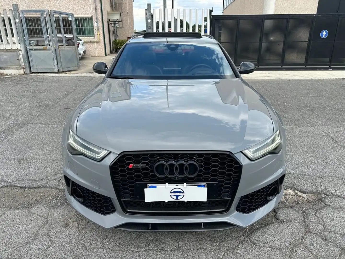 Audi RS6 Avant 4.0 TFSI quattro tiptronic performance Grigio - 2