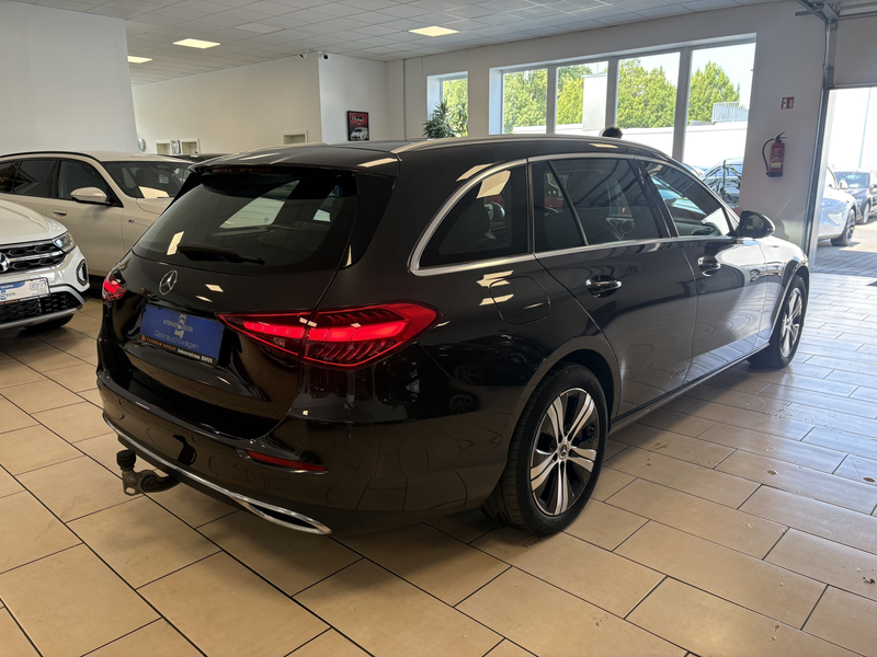 Mercedes-Benz C 300 e Navi*AHK*R-Cam*SHZ*LED*TeiLeder*ACC*PDC — photo 9