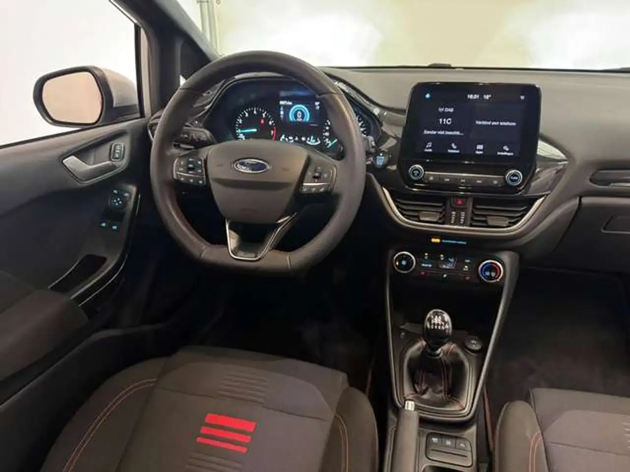 Ford Fiesta 3 portes — photo 4
