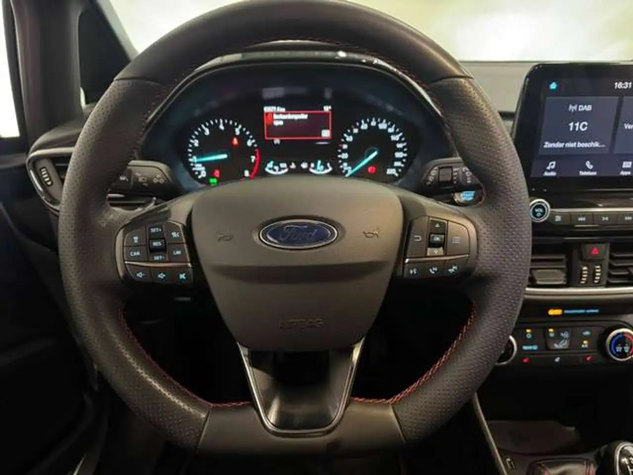 Ford Fiesta 3 portes — photo 7