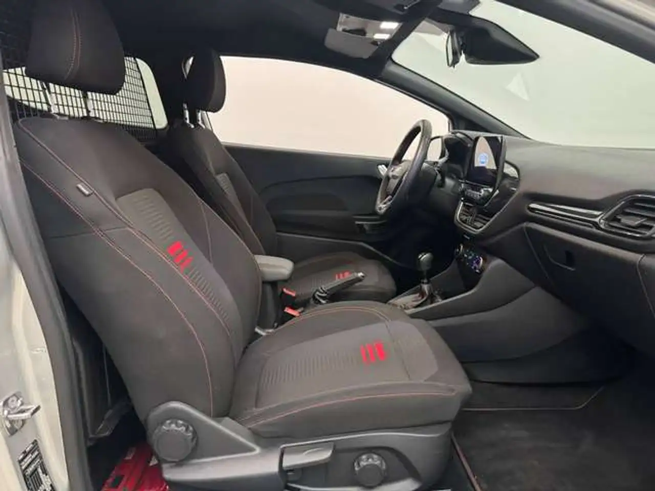 Ford Fiesta 3 portes — photo 14