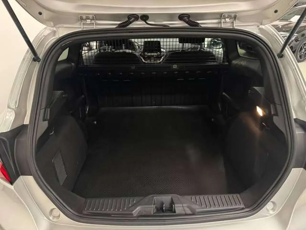 Ford Fiesta 3 portes — photo 16