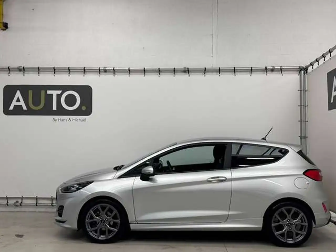 Ford Fiesta 3 portes — photo 19