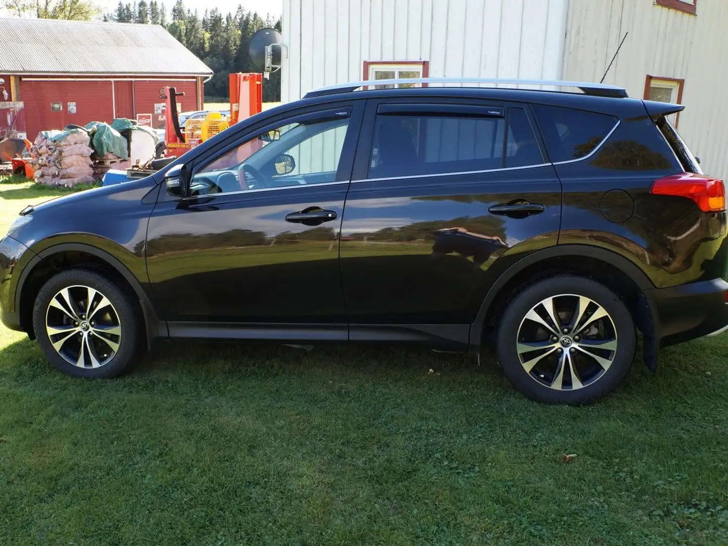 Toyota RAV 4 RAV 4 2.0 D-4D 4x4 Edition Braun - 2