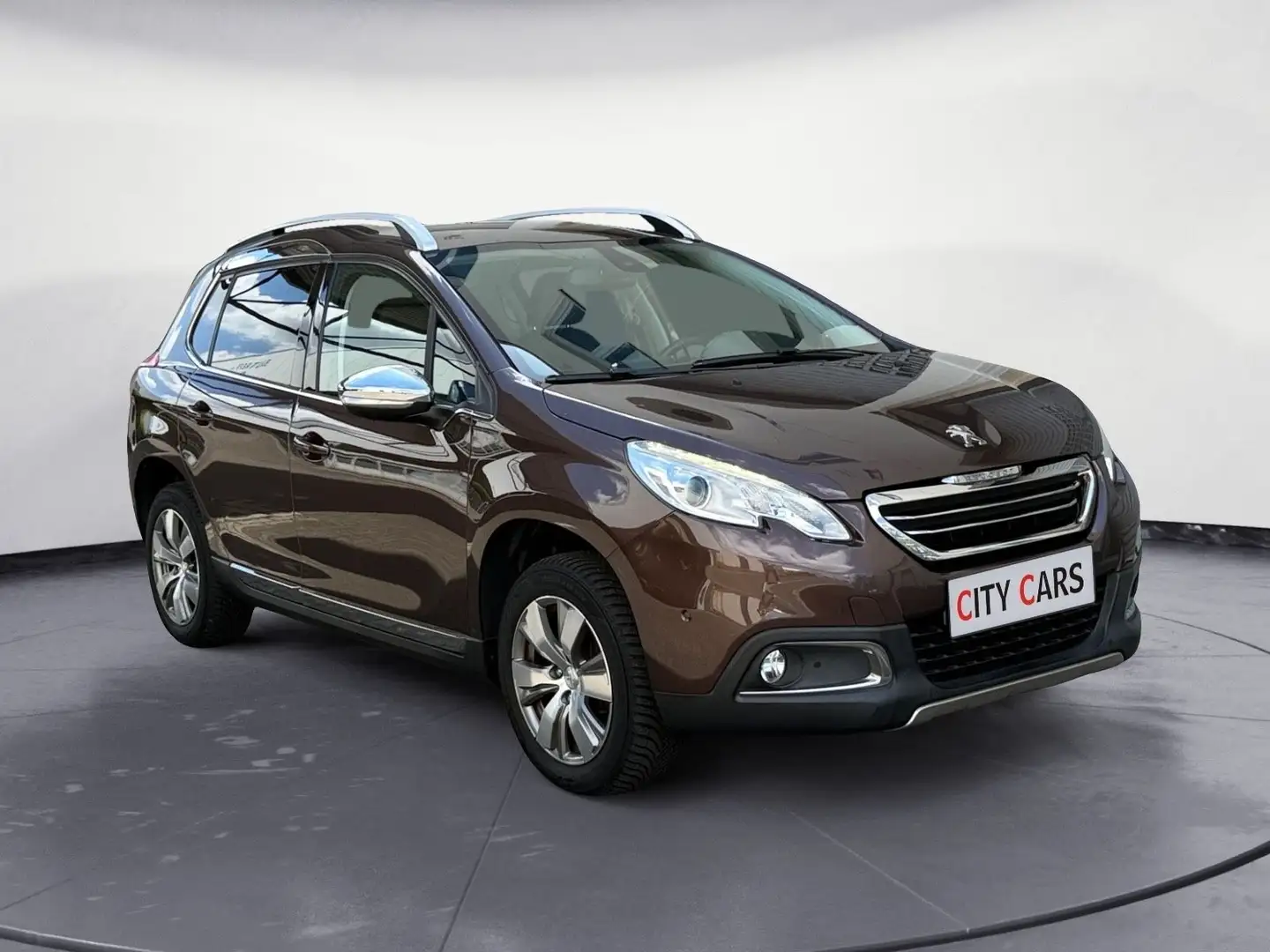 Peugeot 2008 1.6 Allure Navi Leder Tempomat Braun - 2