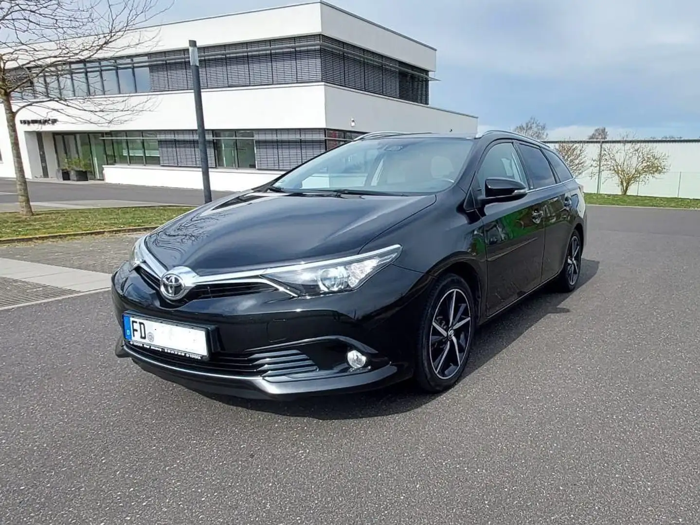 Toyota Auris Auris 1.2 Turbo Touring Sports Multidrive S Comfor Schwarz - 2
