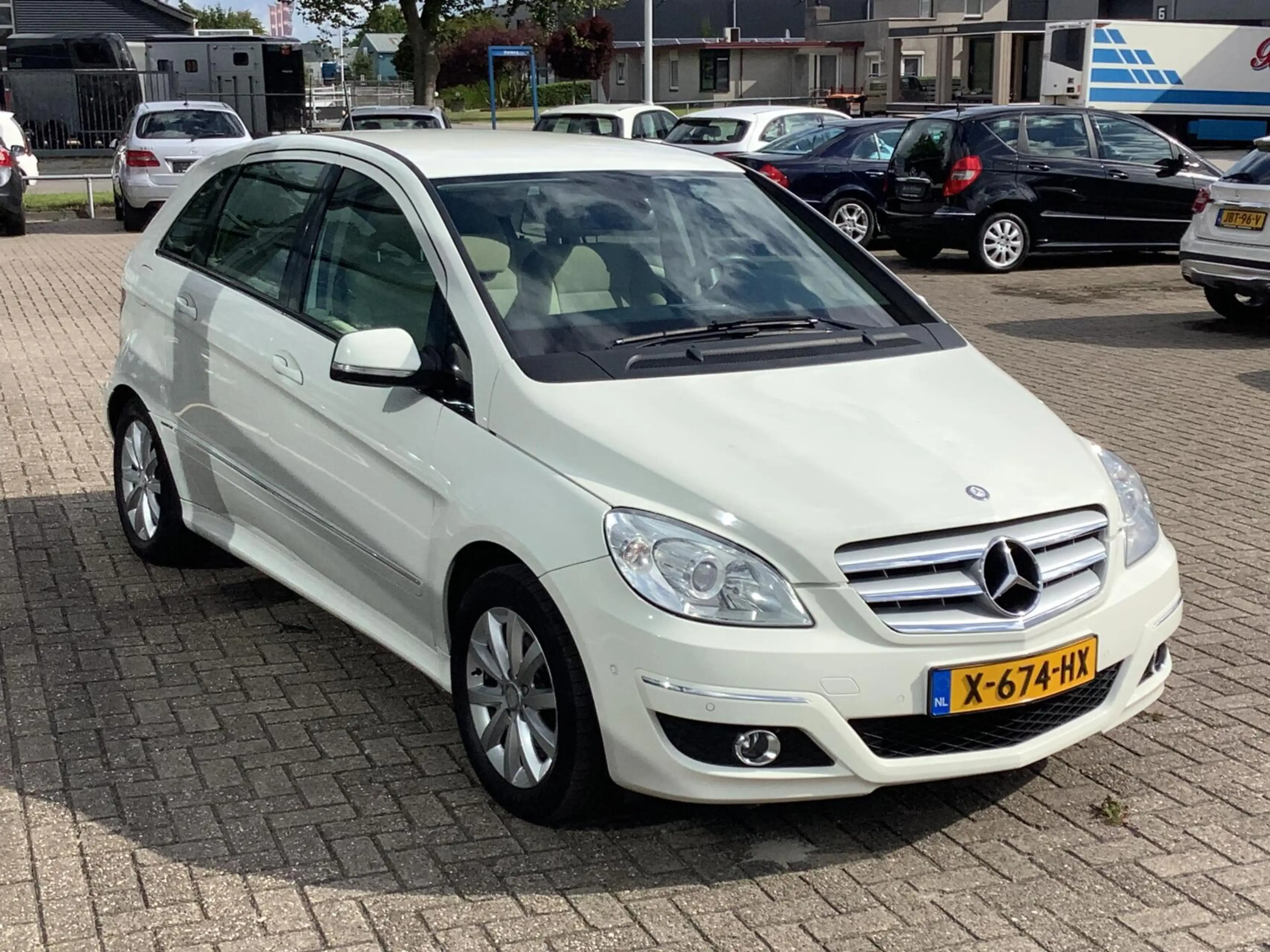 Mercedes-Benz B 170 Automaat, cruise, parkeersensoren, trekhaak, nette — photo 4