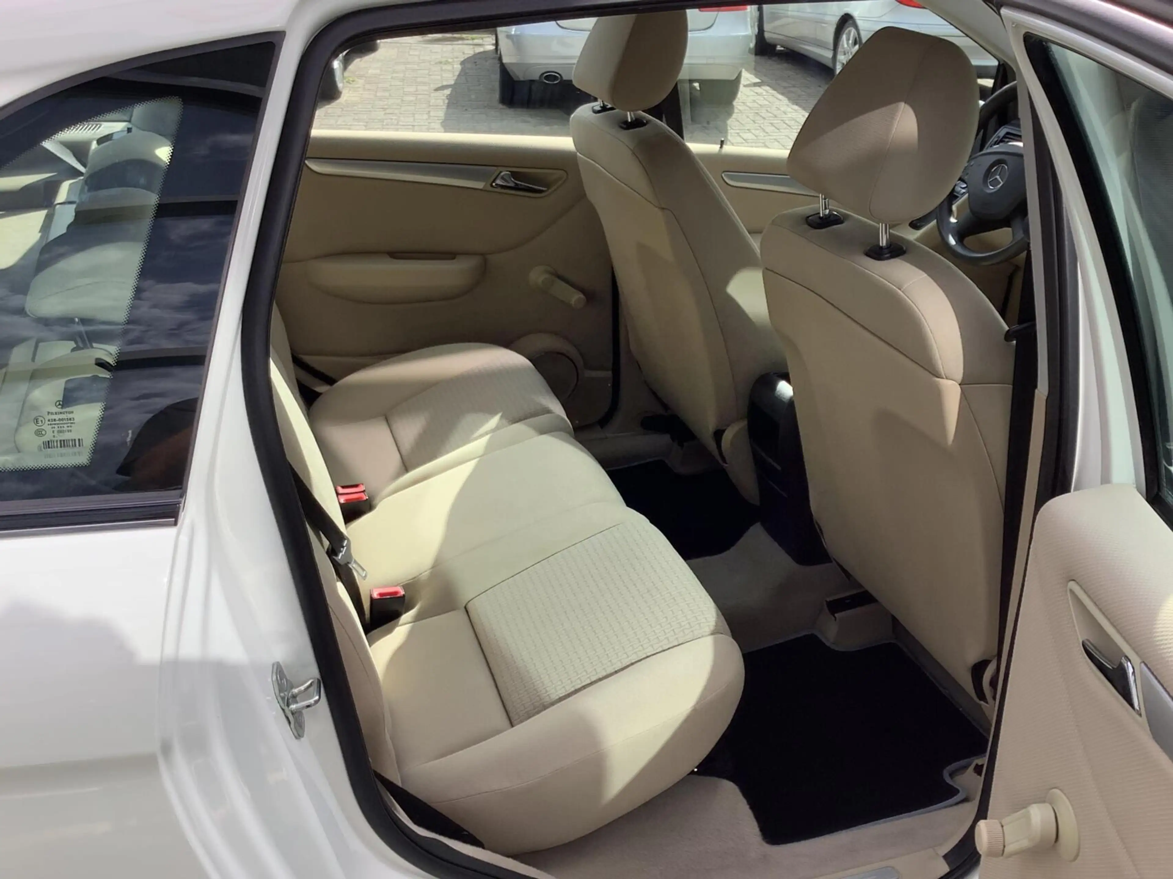 Mercedes-Benz B 170 Automaat, cruise, parkeersensoren, trekhaak, nette — photo 15