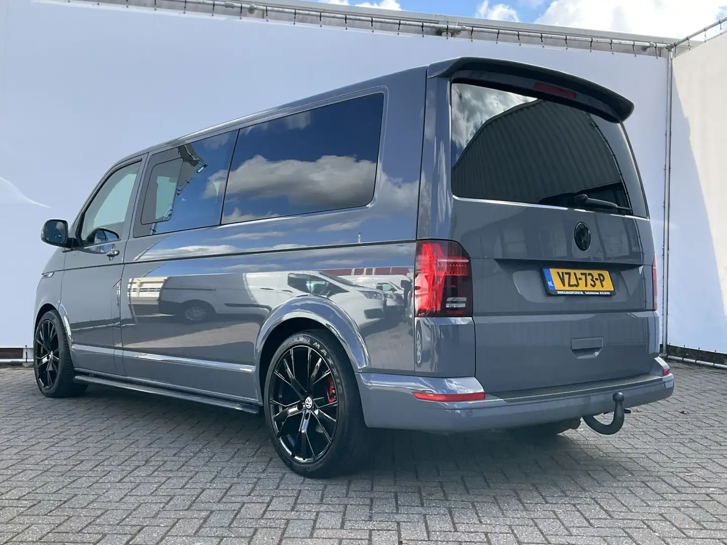 Volkswagen T6.1 Transporter 6-Pers 2.0 TDI L2H1 DC Bulli Leer Cam Trekhaak Lan Gris - 2