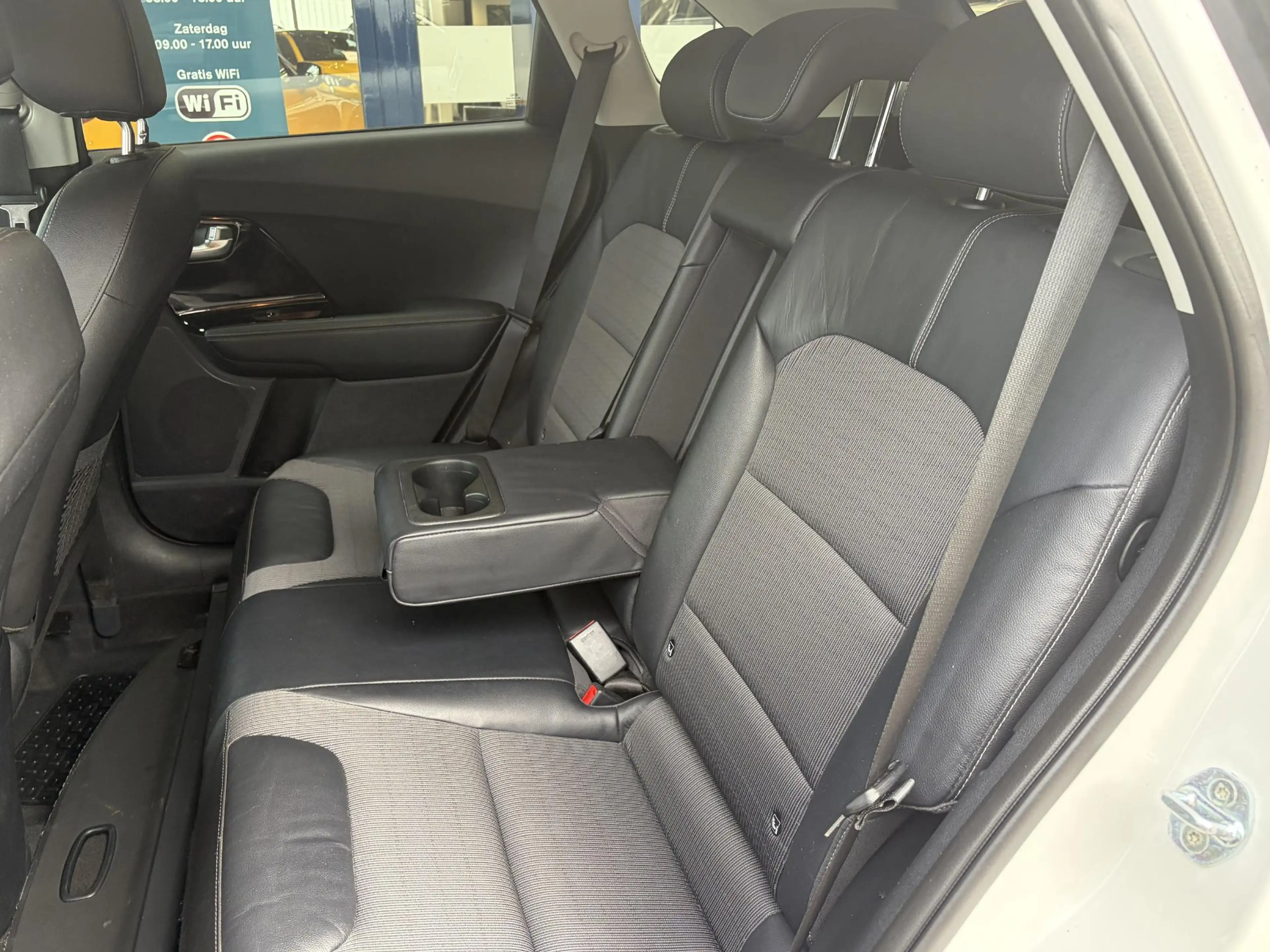Kia Niro 1.6 GDi Hybrid BusinessLine / Automaat / Stuur-/St — photo 13