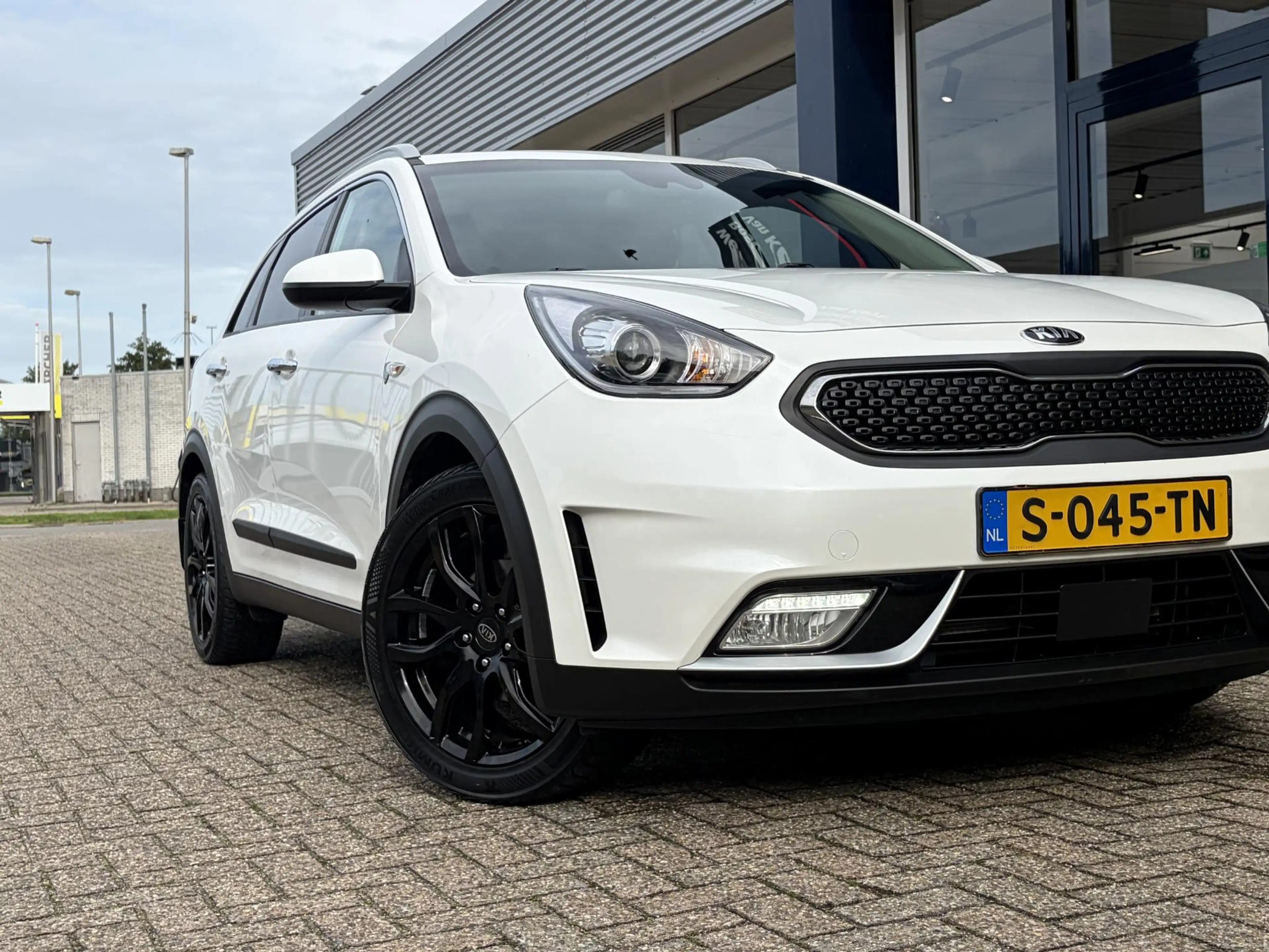 Kia Niro 1.6 GDi Hybrid BusinessLine / Automaat / Stuur-/St — photo 9