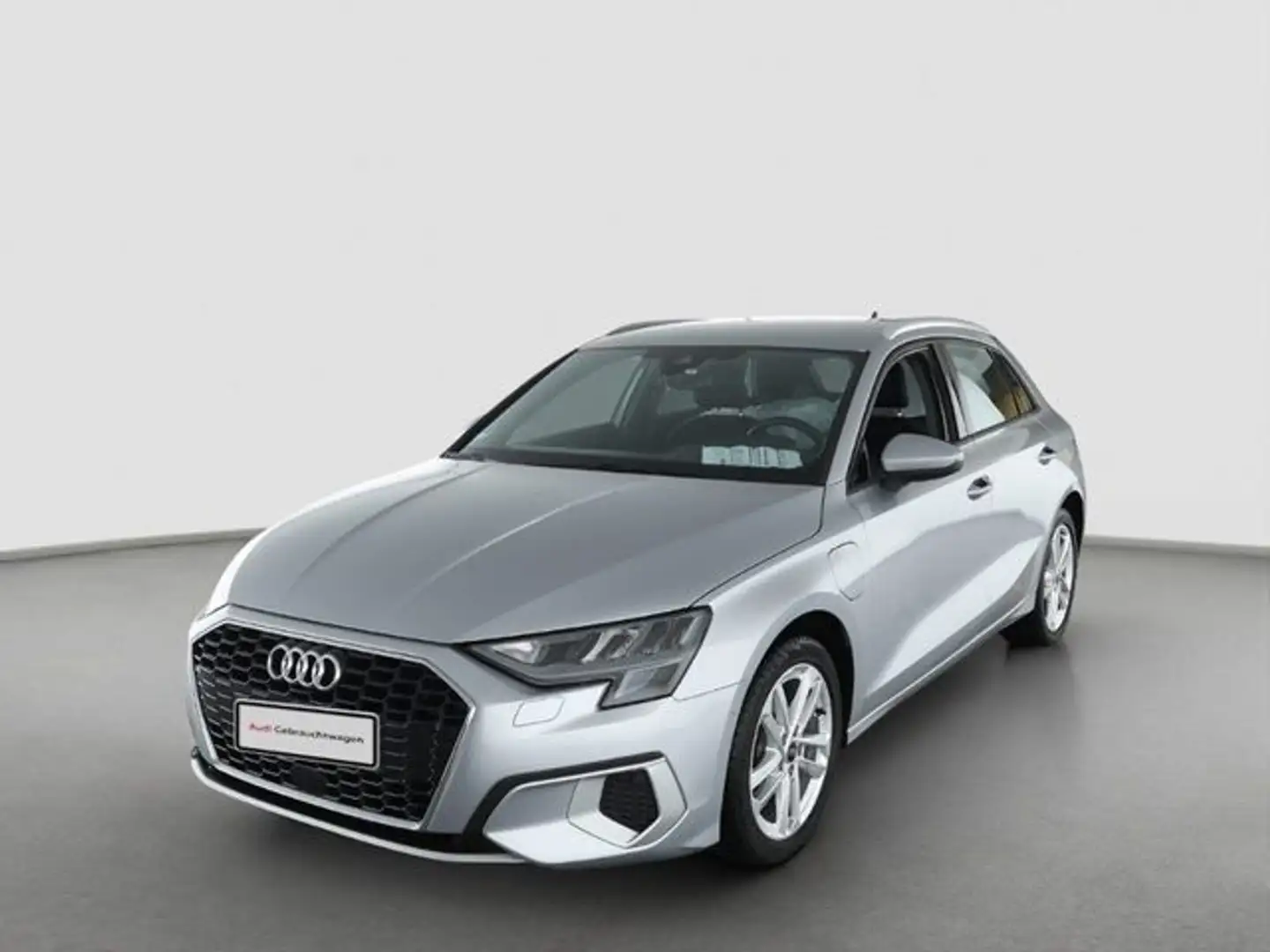 Audi A3 40 TFSIe ADVANCED NAVI SHZG PDC VIR Silber - 1