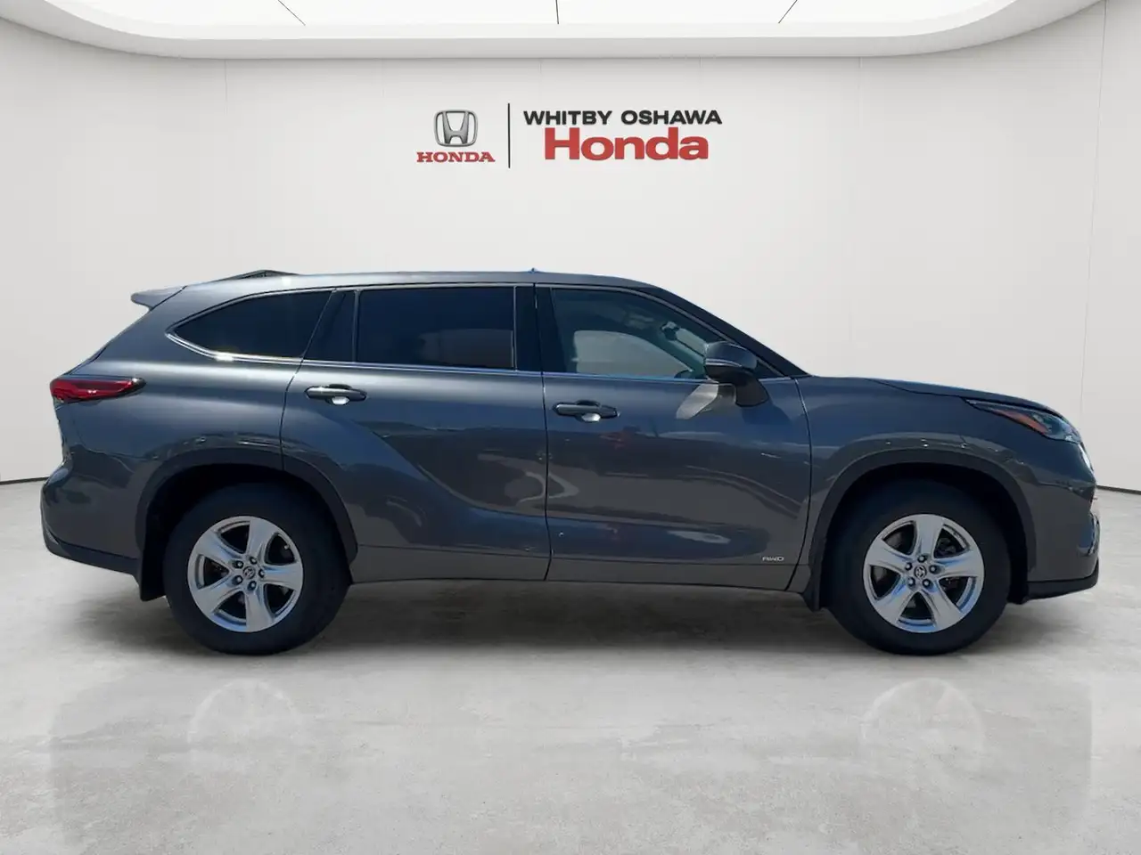 Toyota Highlander снимка Toyota Highlander