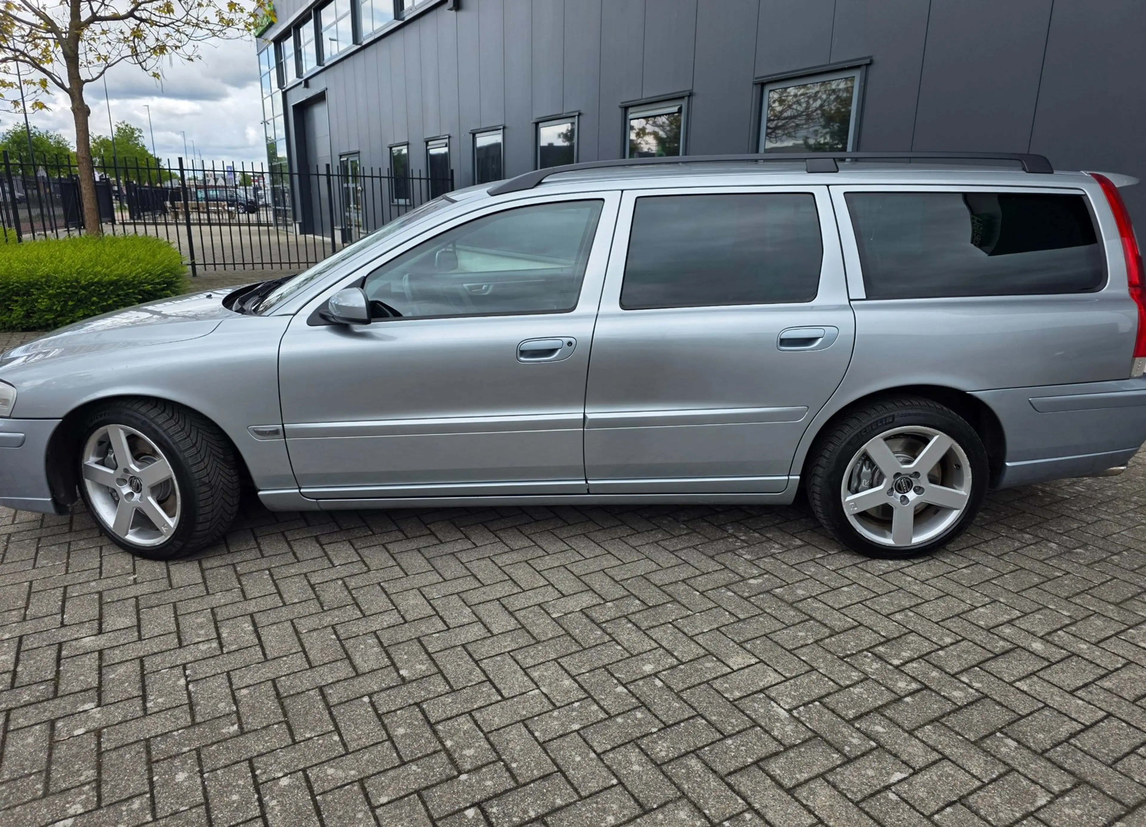 Volvo V70 2.5 R Facelift 6 gear autom, netto € 16.325 — photo 10