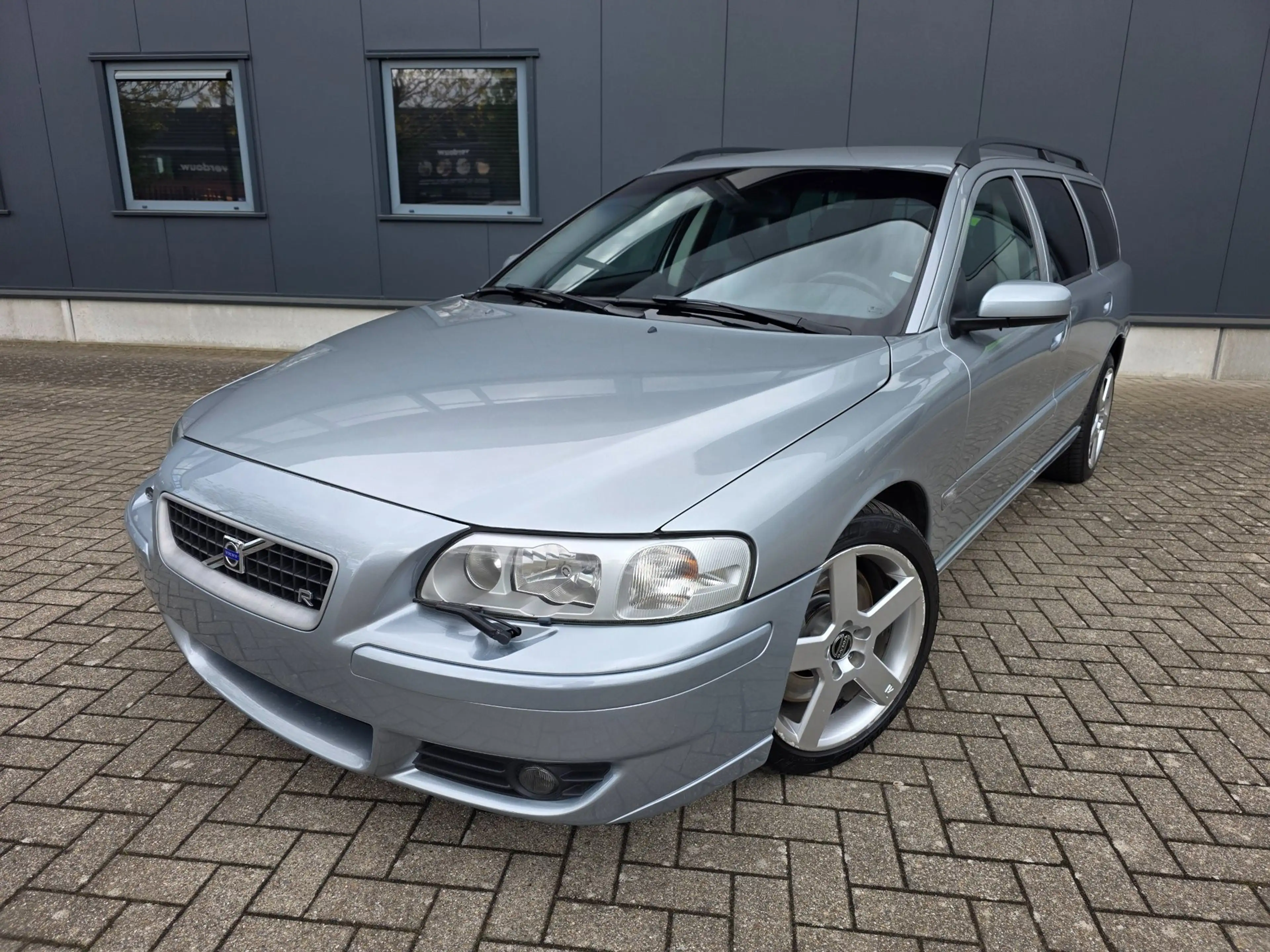 Volvo V70 2.5 R Facelift 6 gear autom, netto € 16.325
