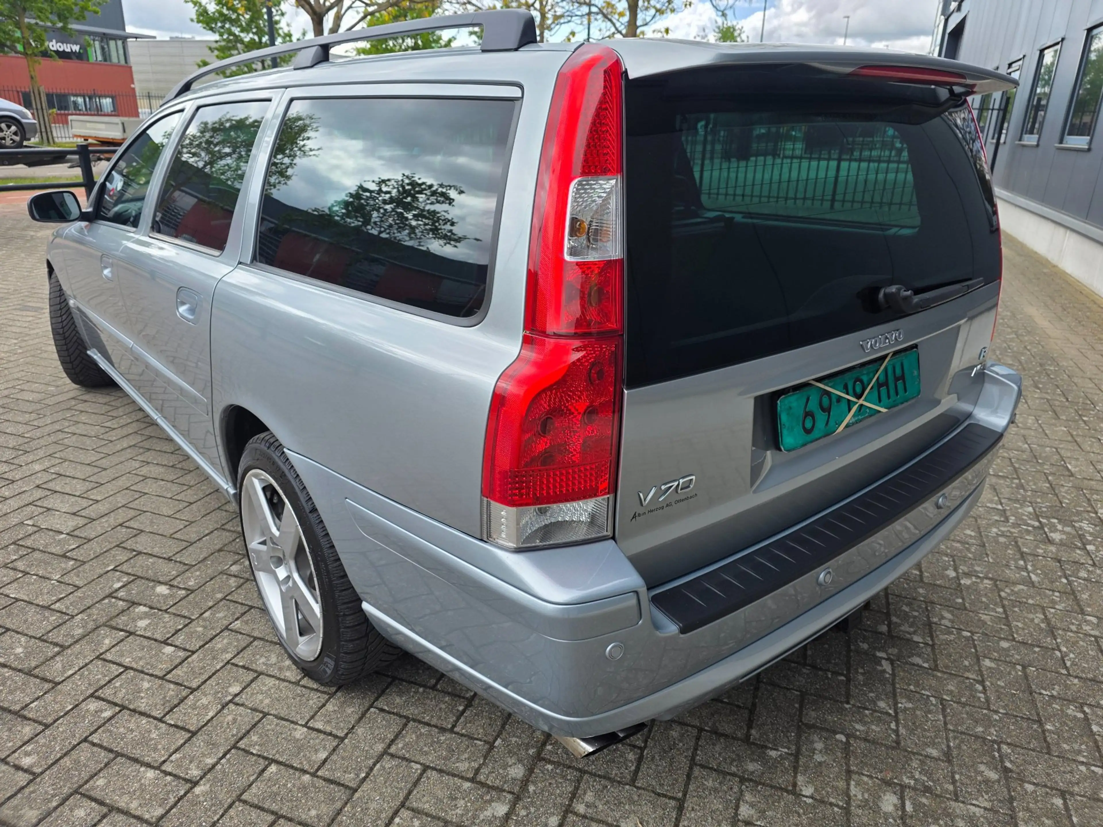 Volvo V70 2.5 R Facelift 6 gear autom, netto € 16.325 — photo 11