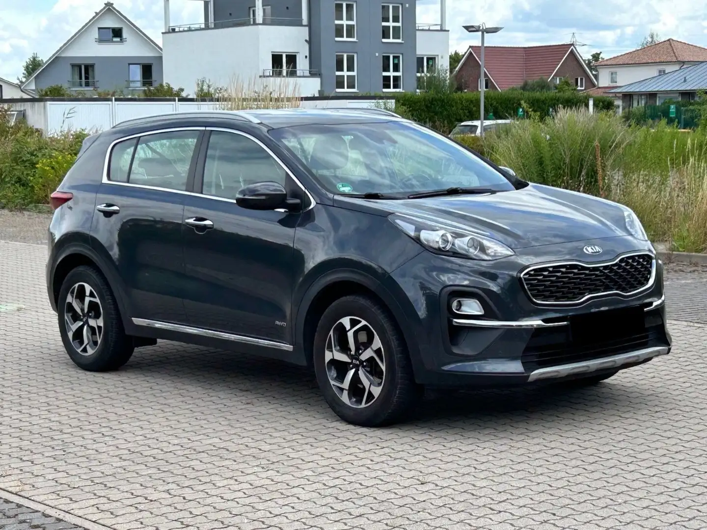 Kia Sportage Vision 4WD *Automatik* *Allrad* *AHK* Grigio - 2