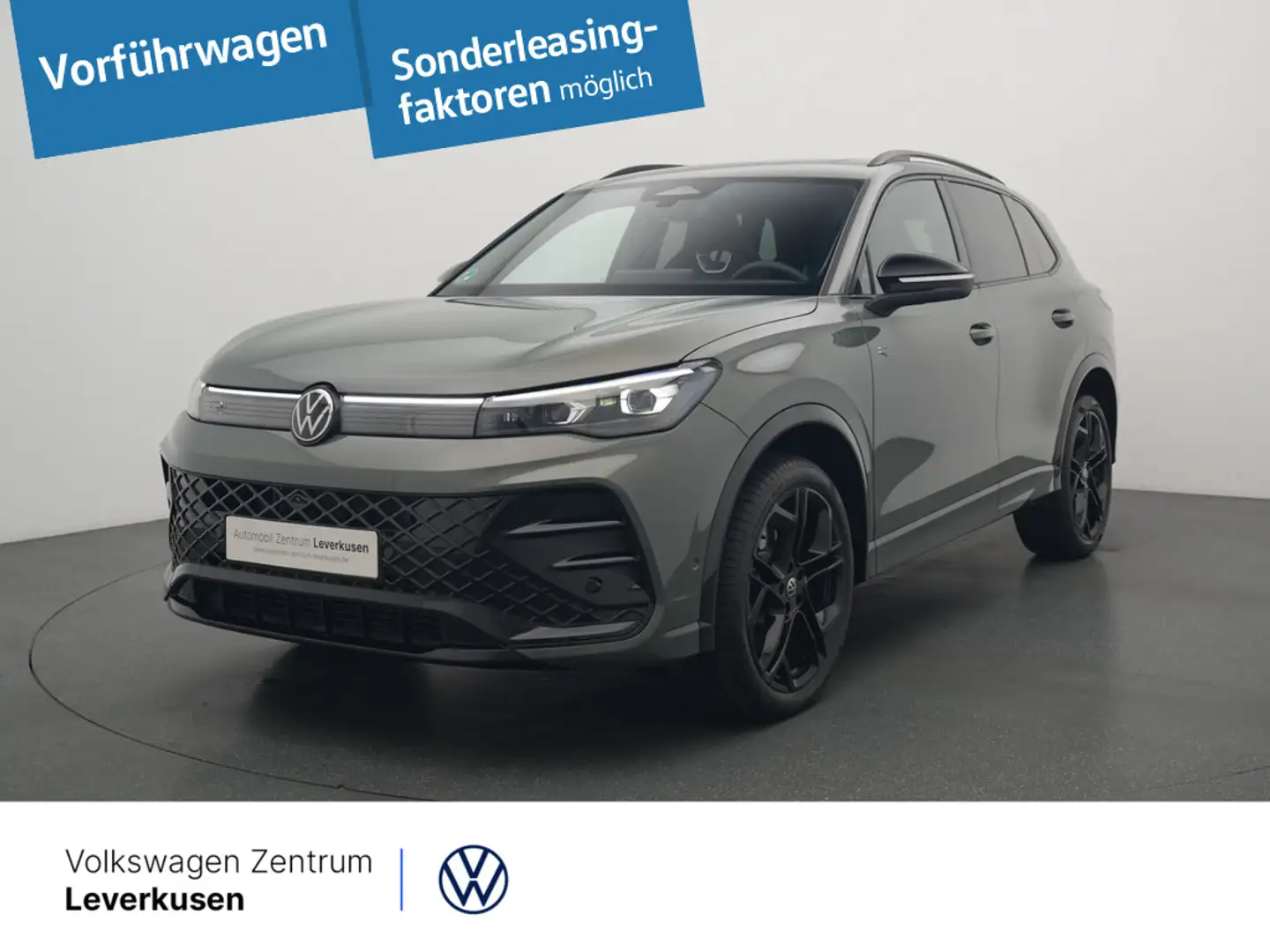 Volkswagen Tiguan TDI 4Motion R-Line PANO MATRIX HUD AHK Grün - 1