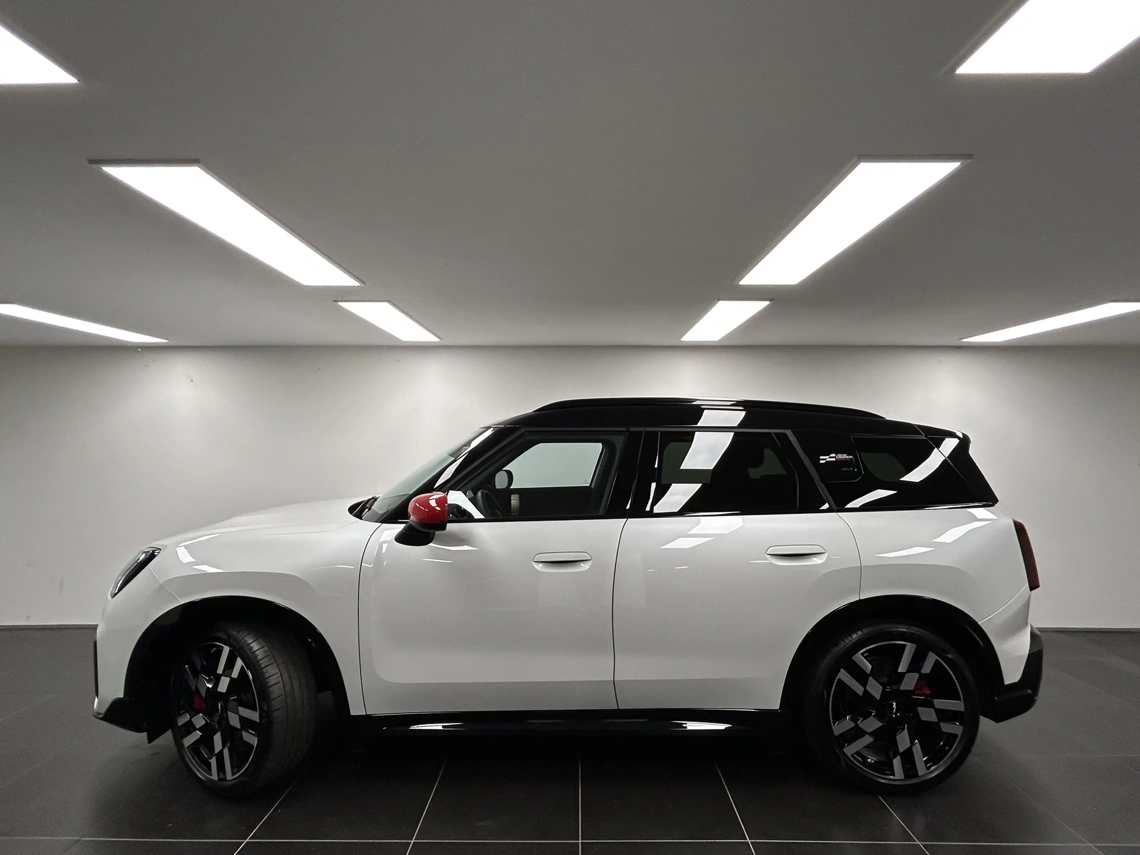 MINI John Cooper Works Countryman John Cooper Works Countryman ALL4 — photo 2
