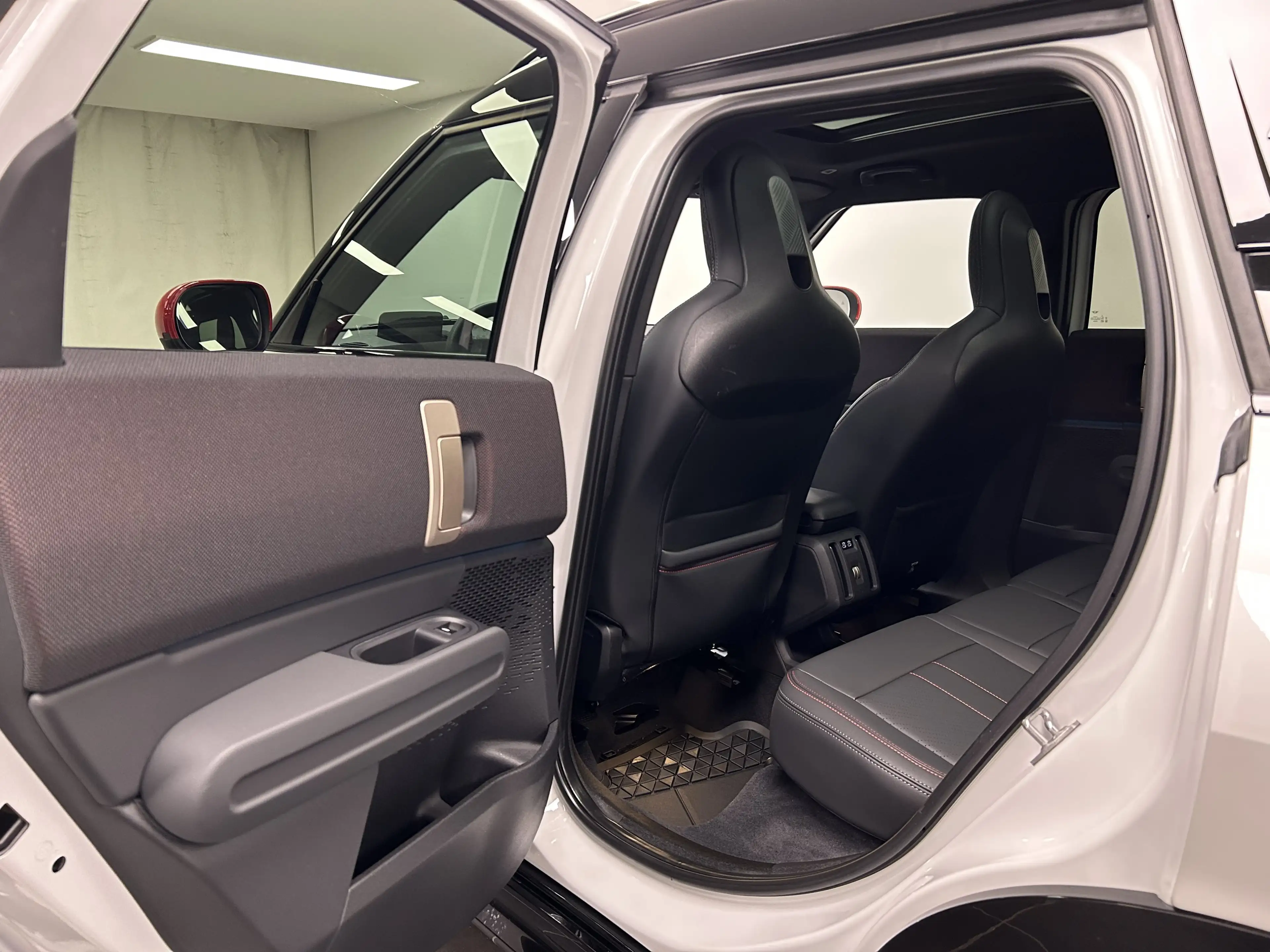 MINI John Cooper Works Countryman John Cooper Works Countryman ALL4 — photo 15