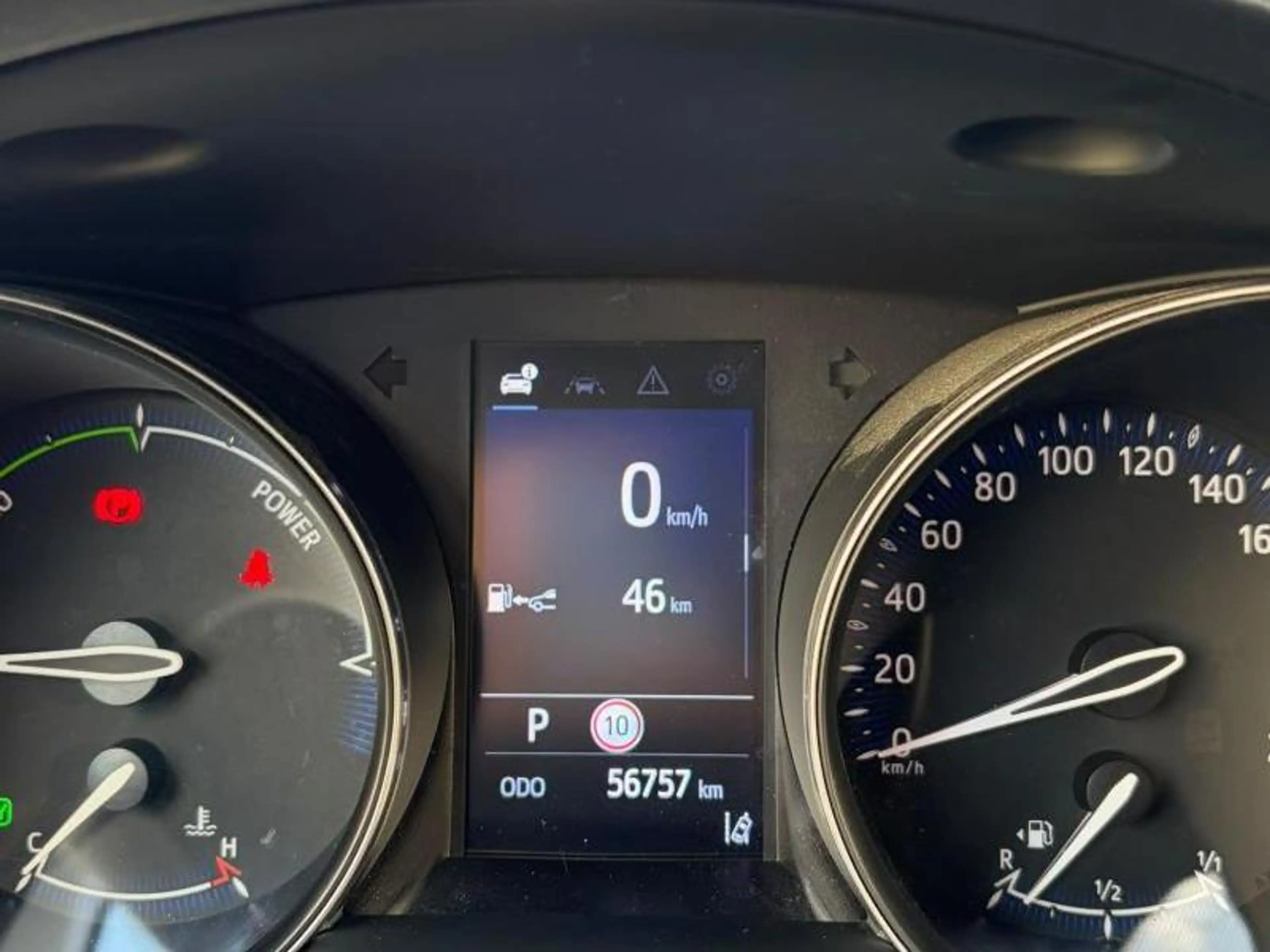 Toyota C-HR C-LUB Mono-Tone — photo 14