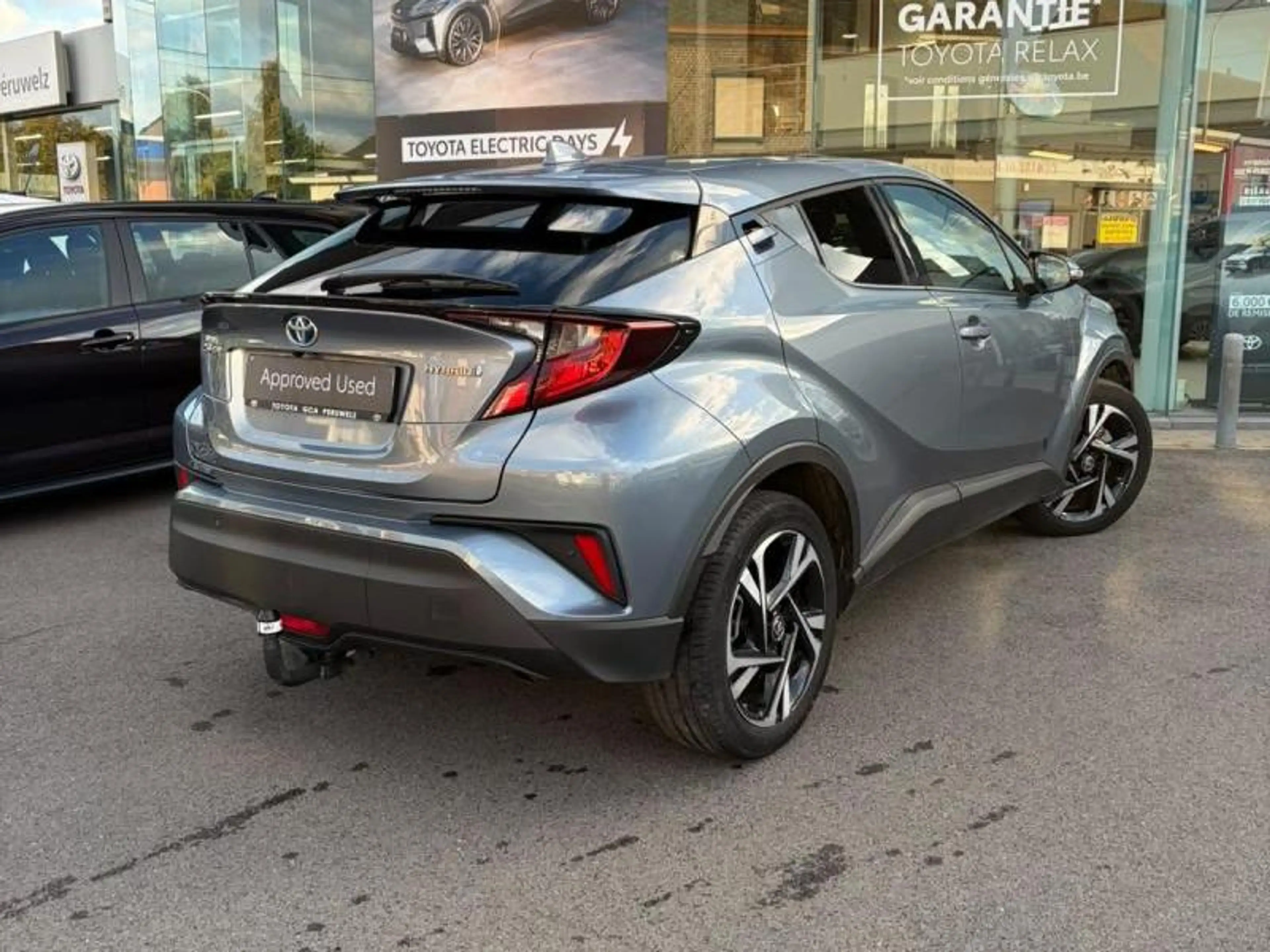 Toyota C-HR C-LUB Mono-Tone — photo 4