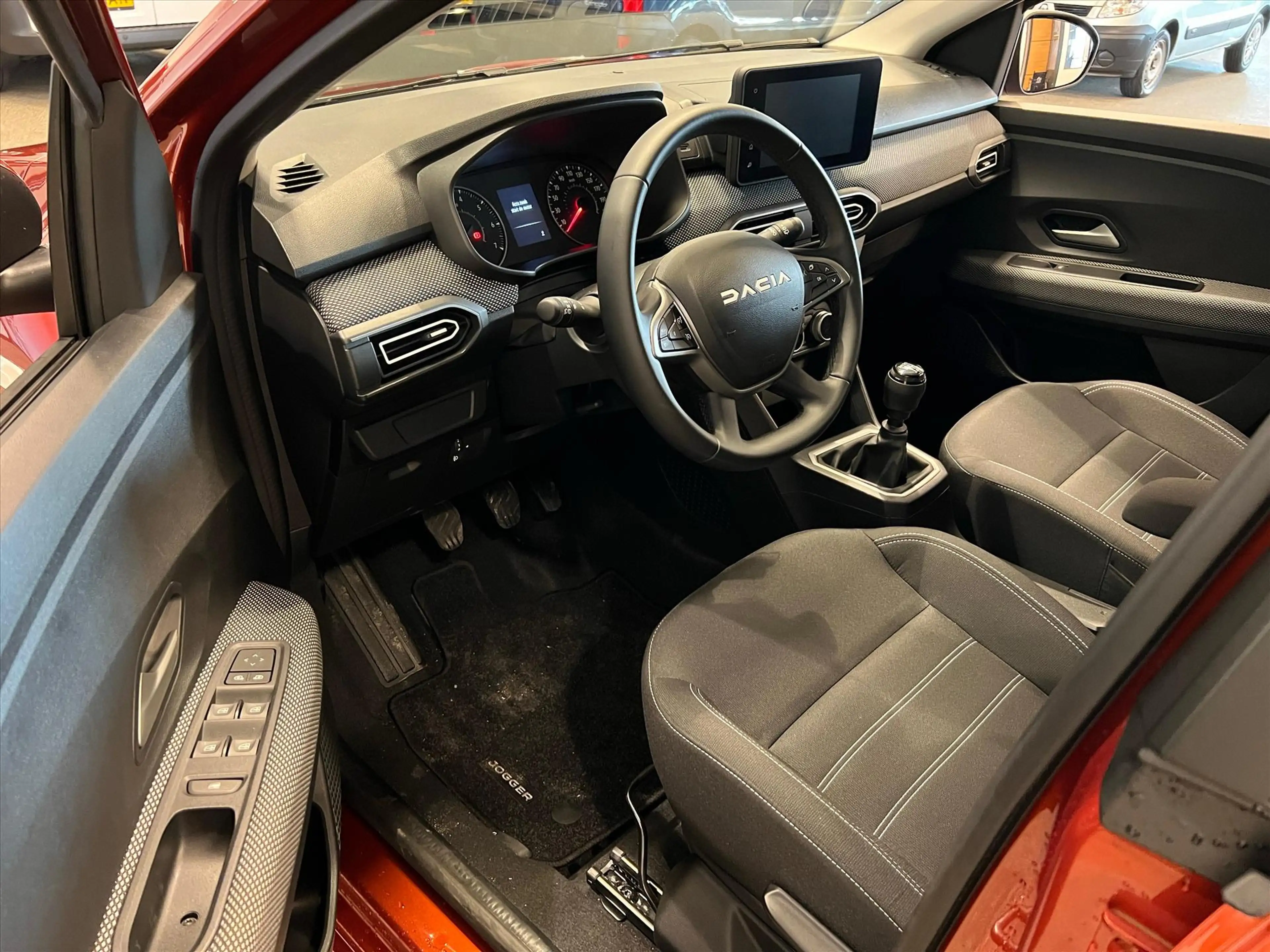 Dacia Jogger Rolstoelauto 5+1 — photo 22