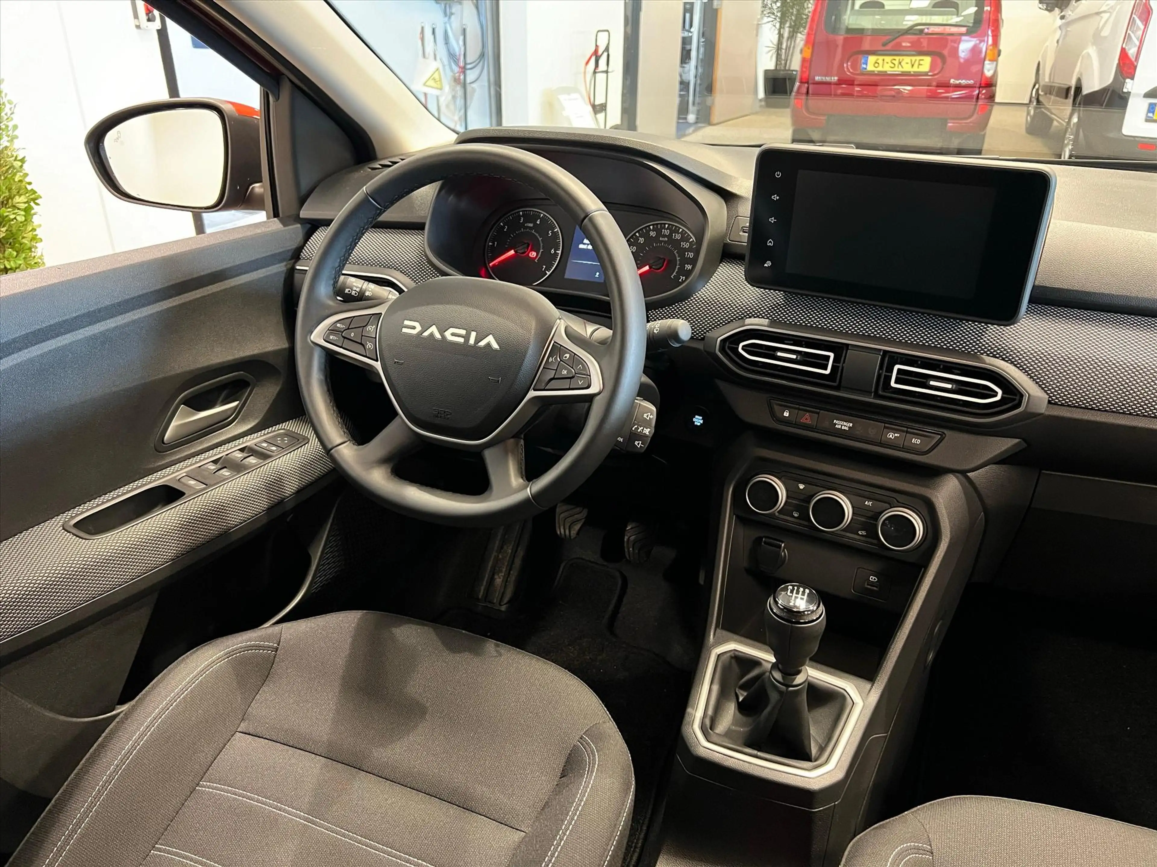 Dacia Jogger Rolstoelauto 5+1 — photo 23