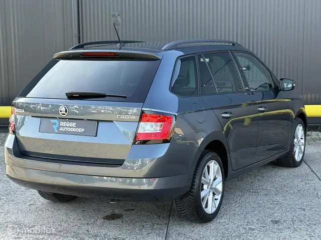 Skoda Fabia view 3