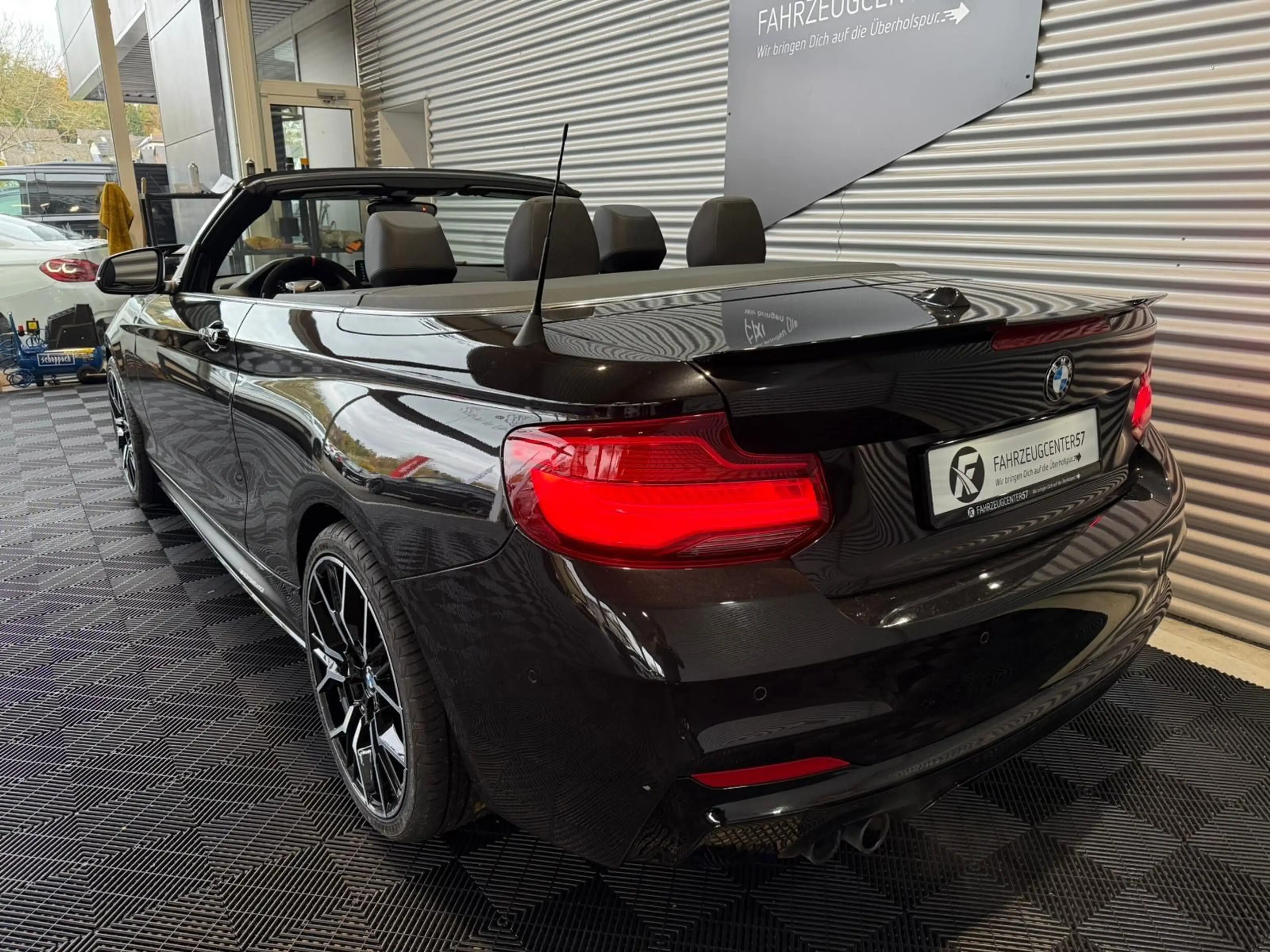 BMW 230 i Cabrio xDrive/CARPLAY/ADAP.LED/H&K — photo 12