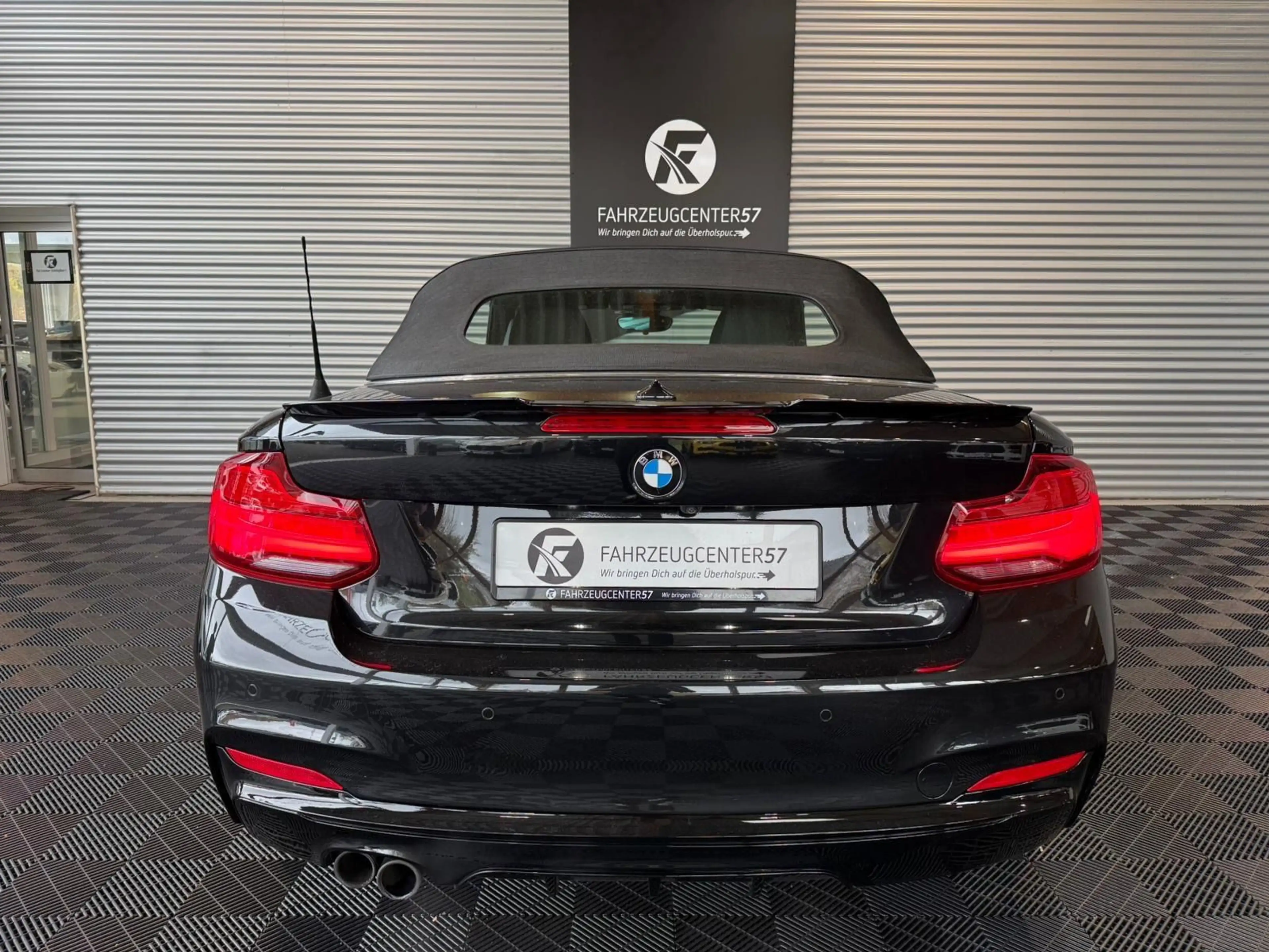 BMW 230 i Cabrio xDrive/CARPLAY/ADAP.LED/H&K — photo 9