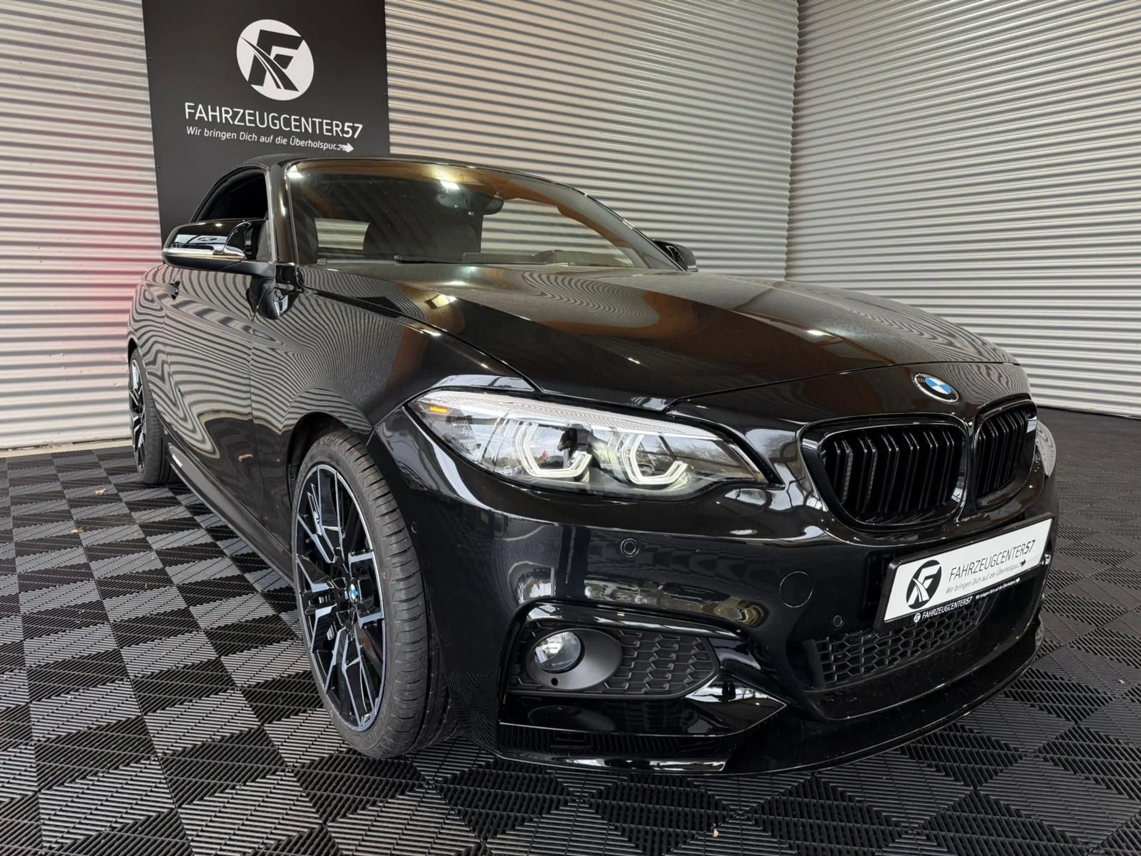 BMW 230 i Cabrio xDrive/CARPLAY/ADAP.LED/H&K — photo 7