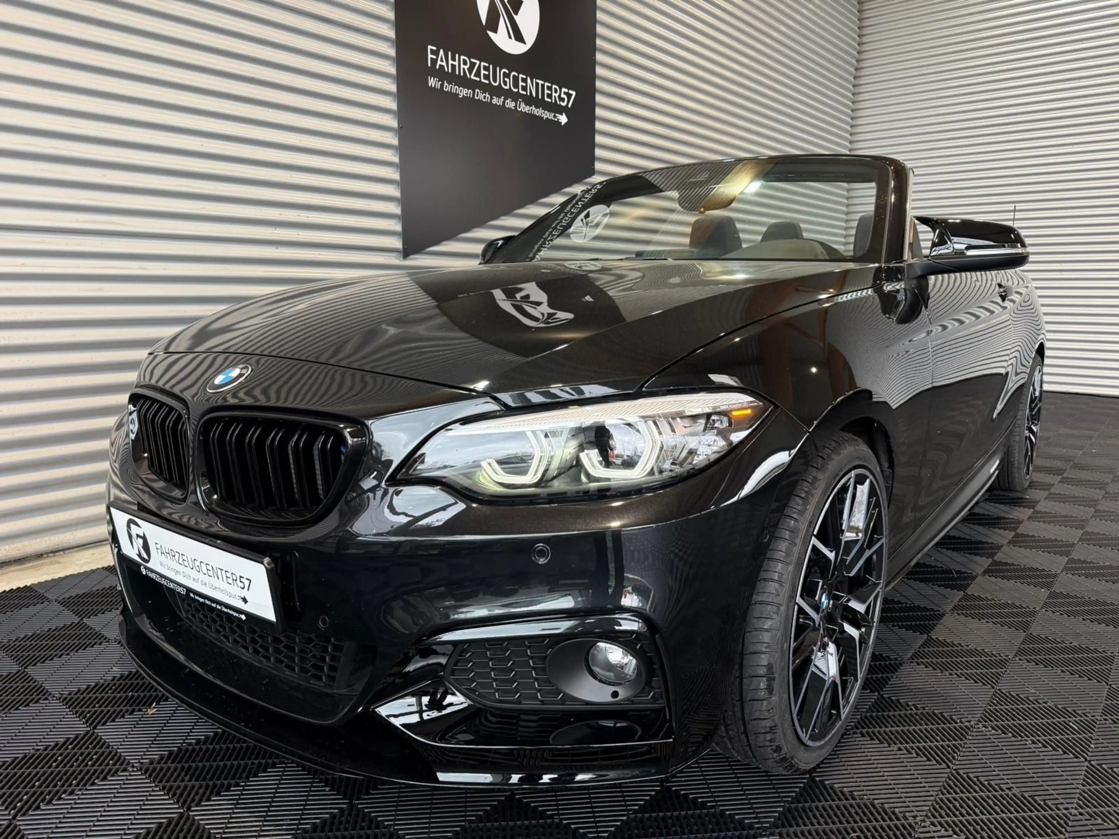 BMW 230 i Cabrio xDrive/CARPLAY/ADAP.LED/H&K — photo 2